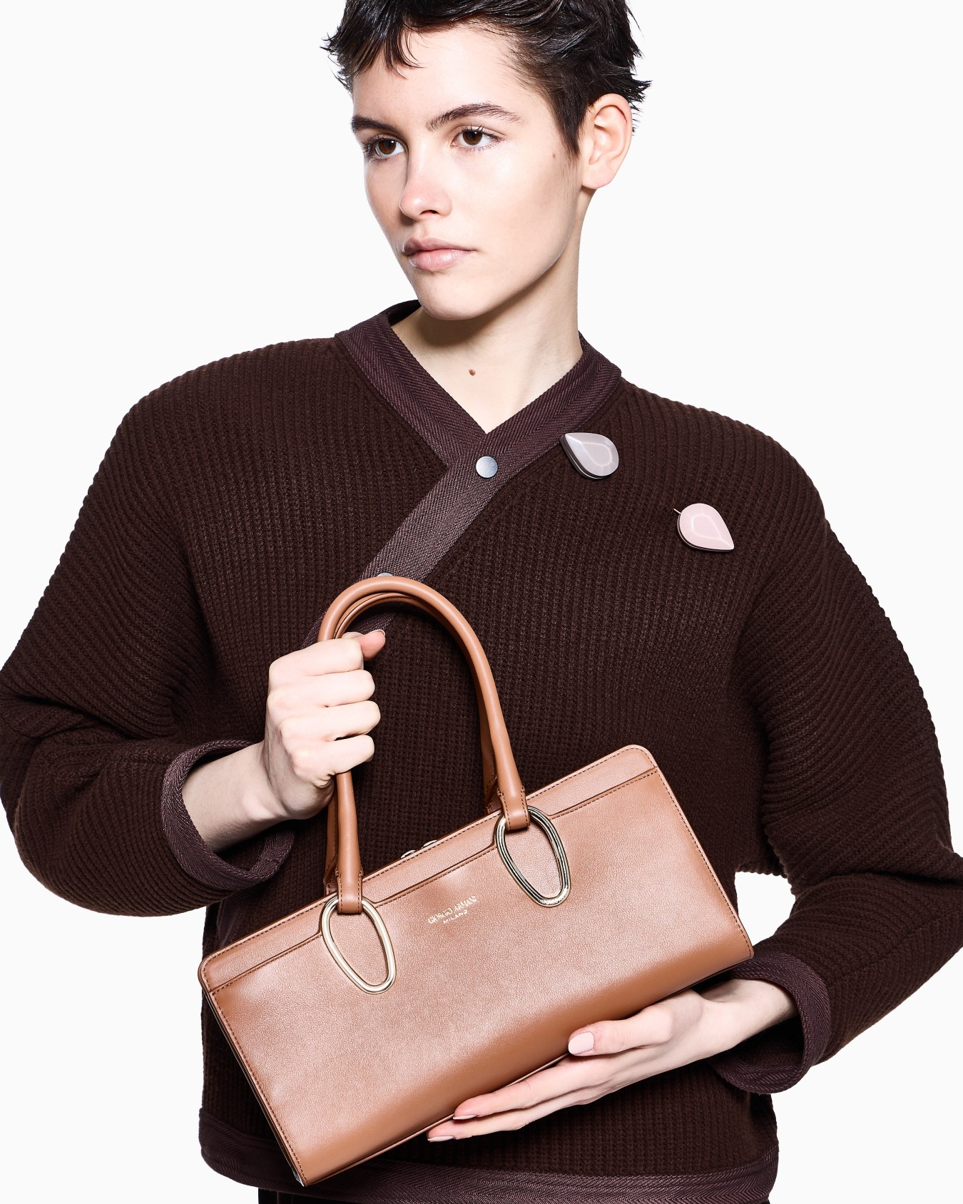 Leather Bauletto bag Slide 5