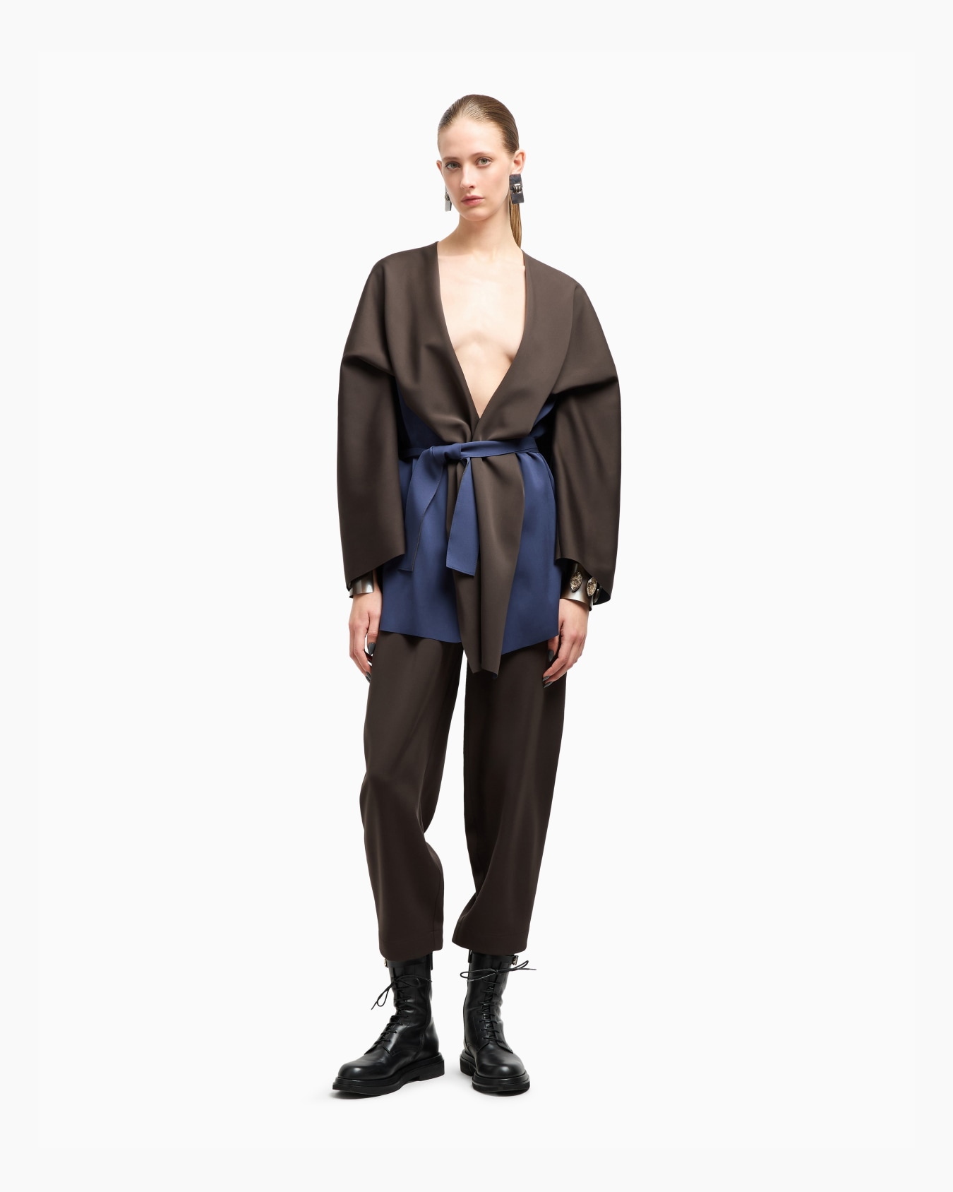 Silk double georgette pea coat Slide 2