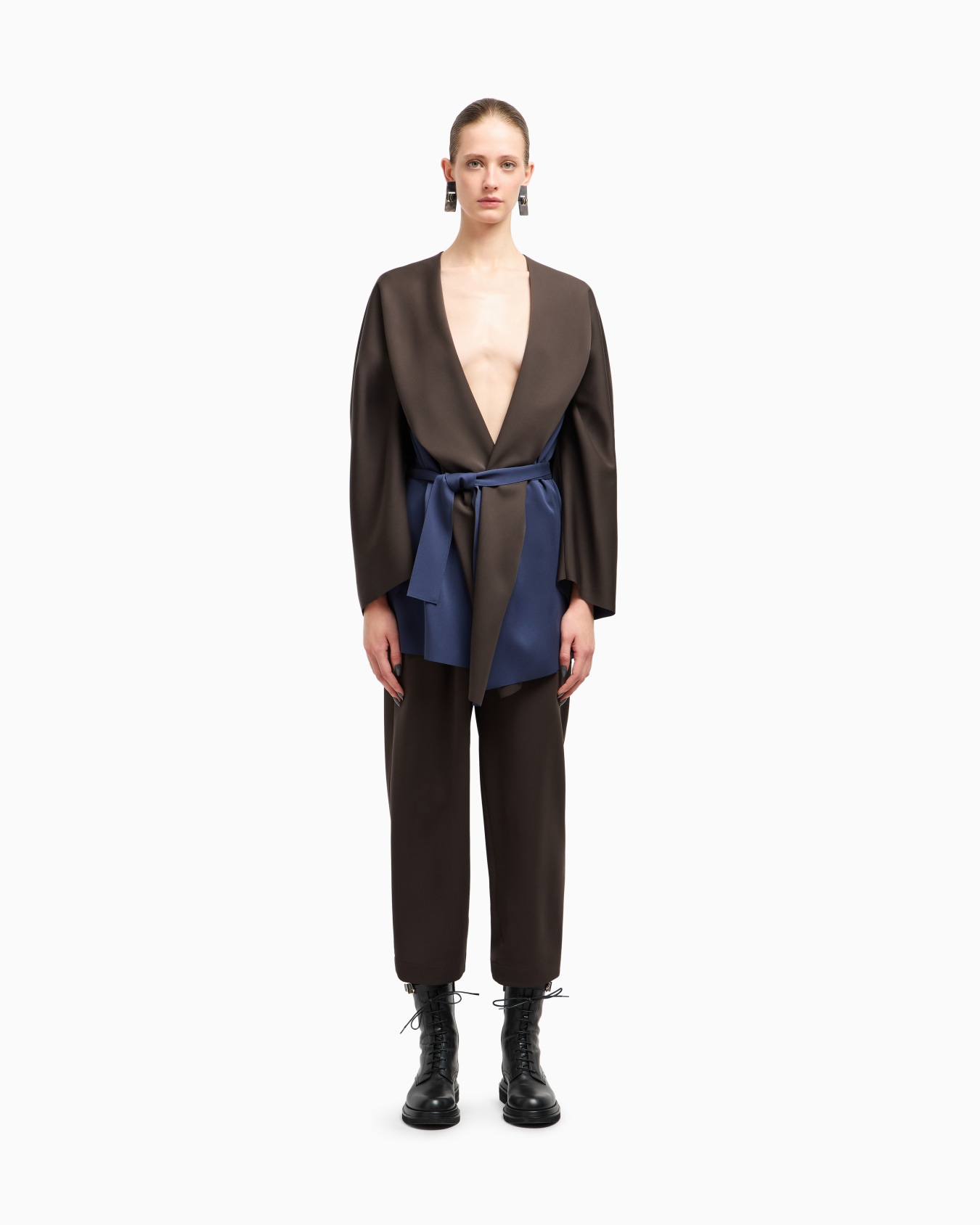 Silk double georgette pea coat Slide 4