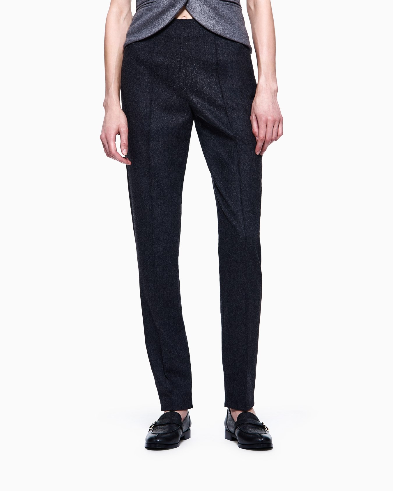 Straight trousers in wool-and-cashmere flannel Slide 3