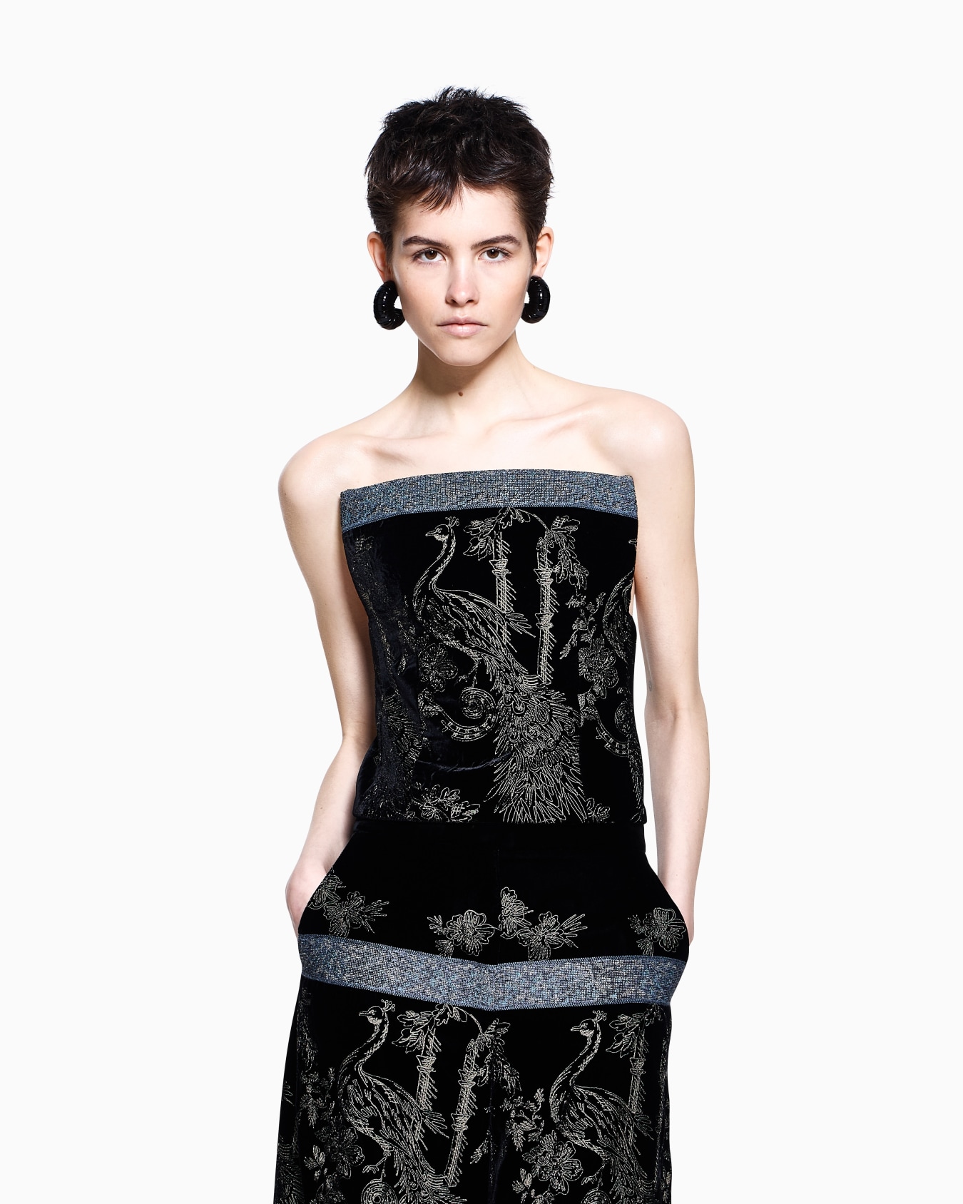Embroidered velvet bustier top Slide 4