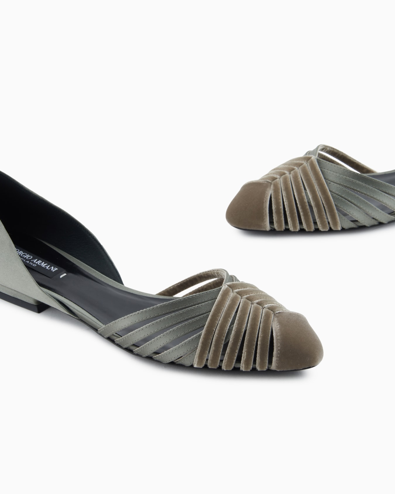 Velvet and satin ballerinas Slide 4