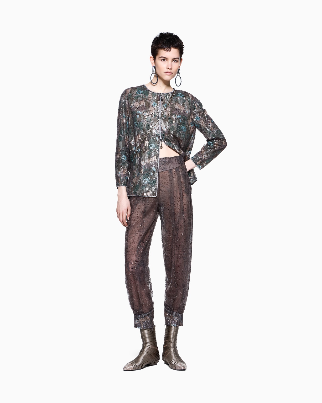 Chaqueta tipo camisa de seda y tul bordada Diapositiva 2