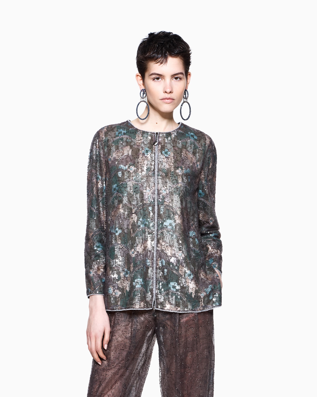 Chaqueta tipo camisa de seda y tul bordada Diapositiva 4