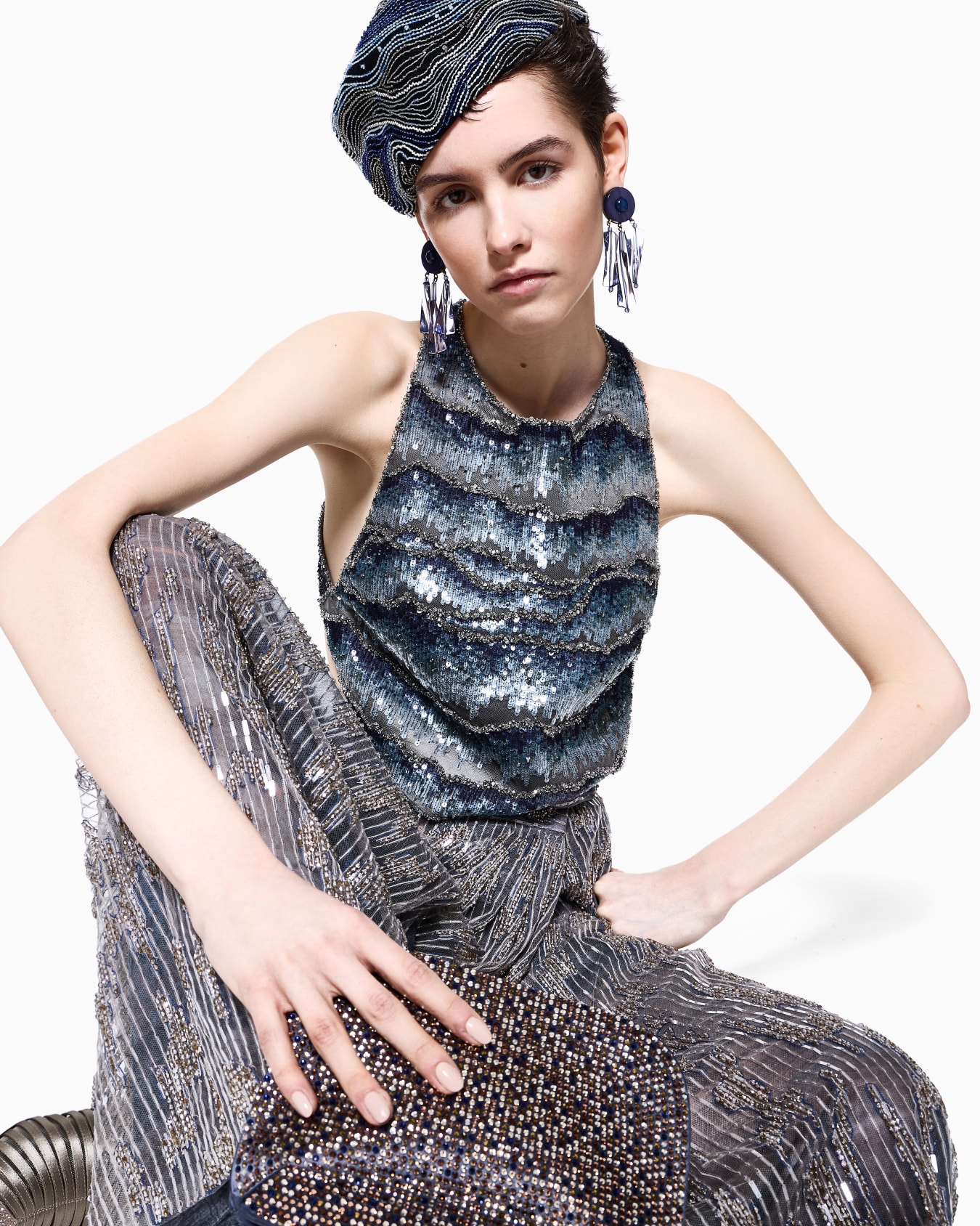 Embroidered silk top Slide 6