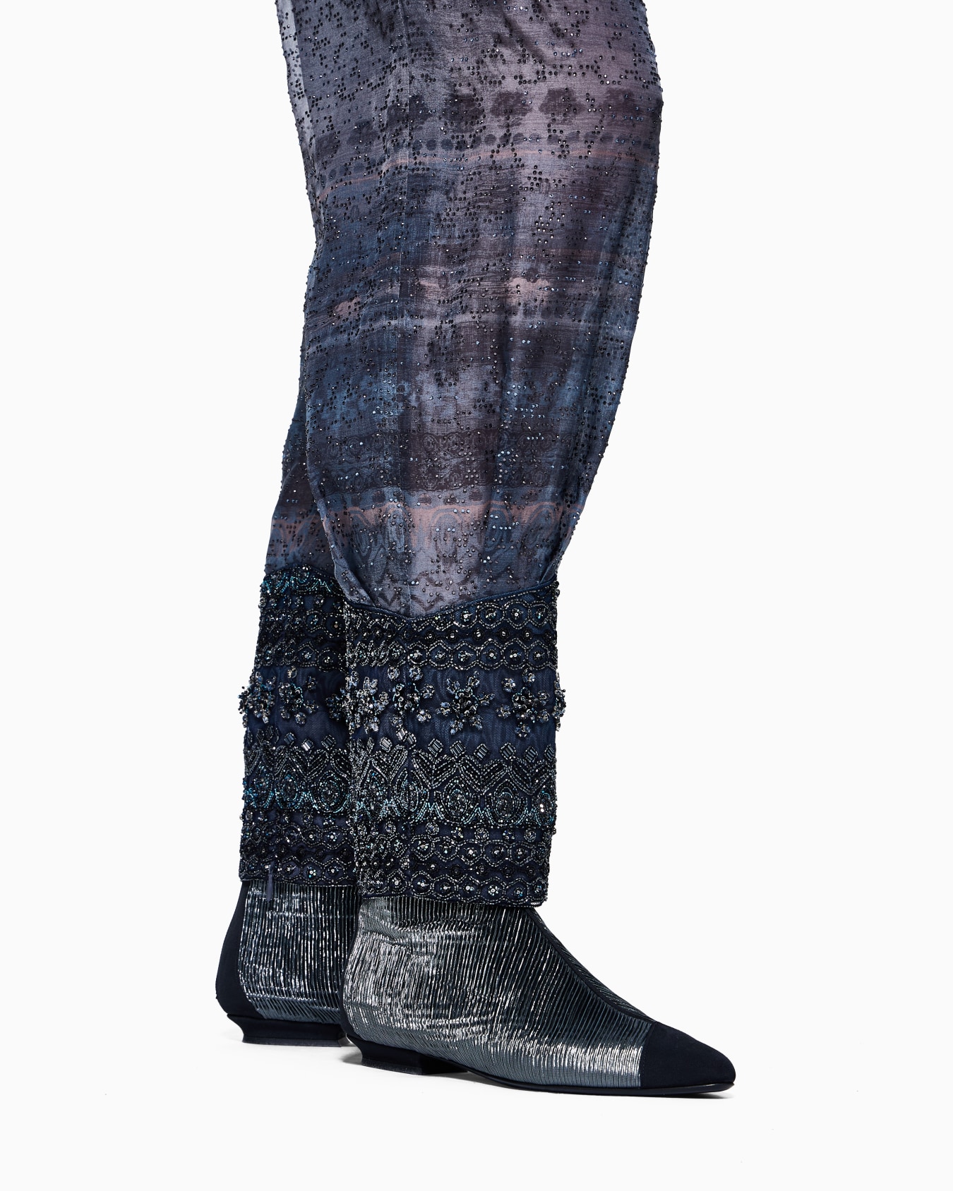 Pantalones bordados en tejido estampado Diapositiva 5