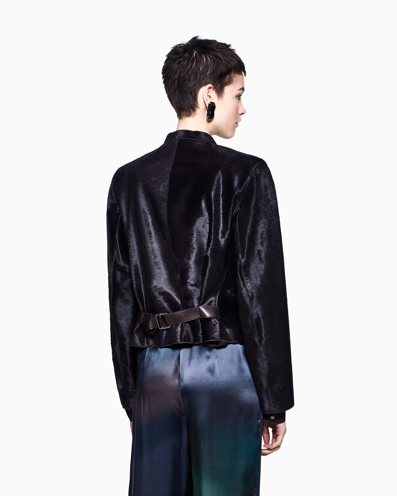 Outdoor-Bekleidung aus Leder Folie 3
