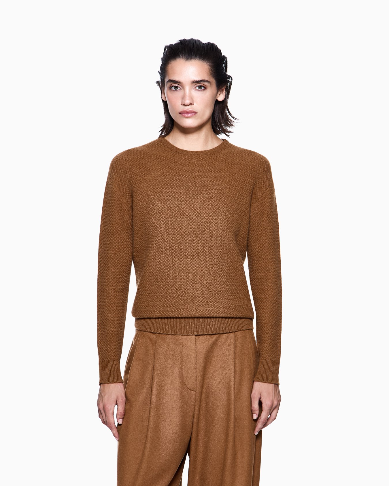 Vicuña wool crew-neck jumper  Slide 3