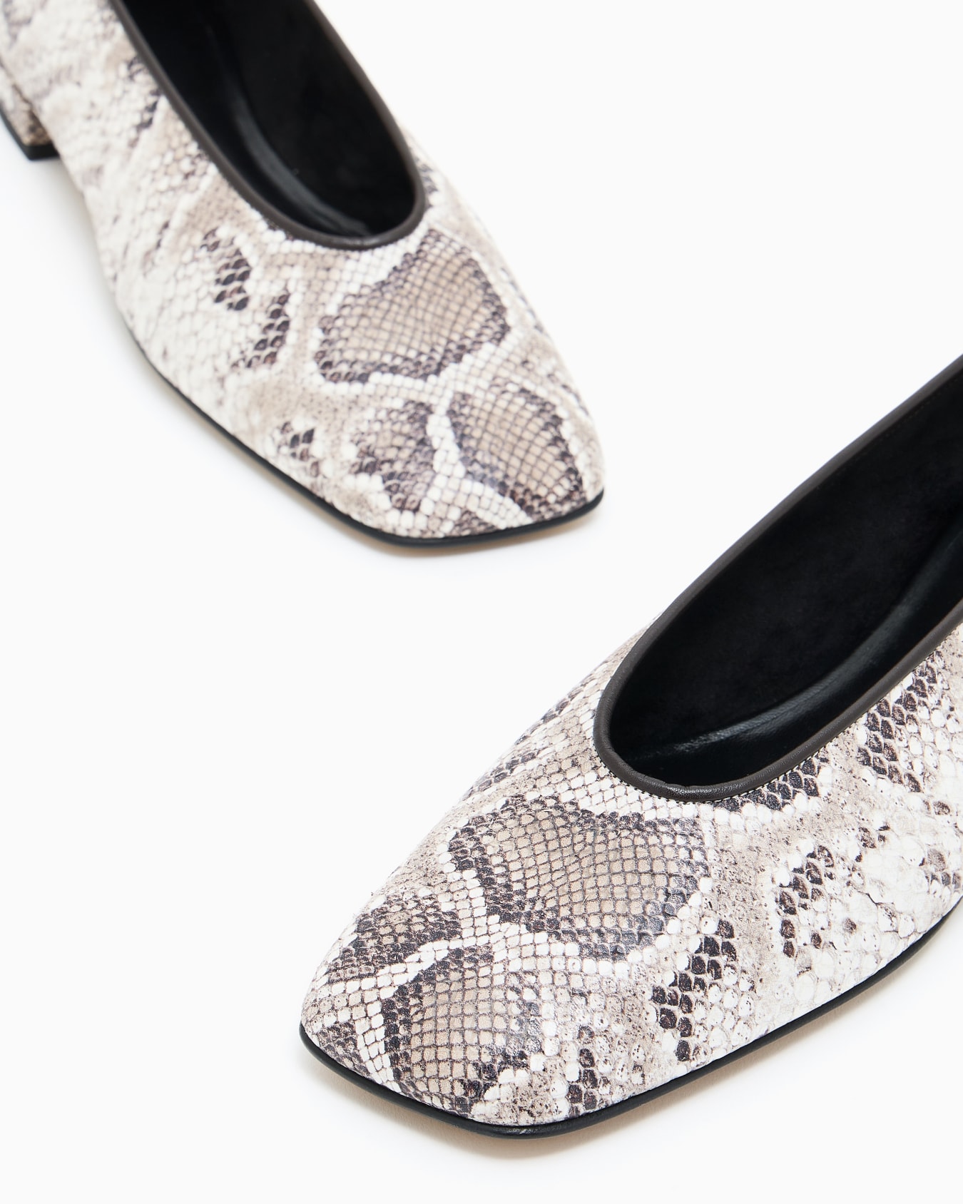 Python-print leather ballerinas Slide 4