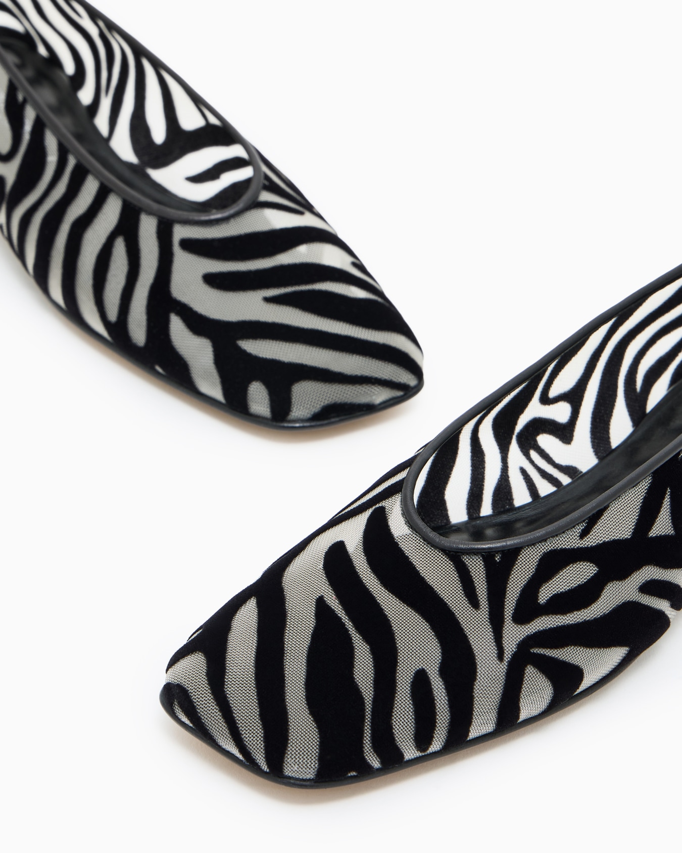 Zebra-design flocked mesh ballerinas Slide 4