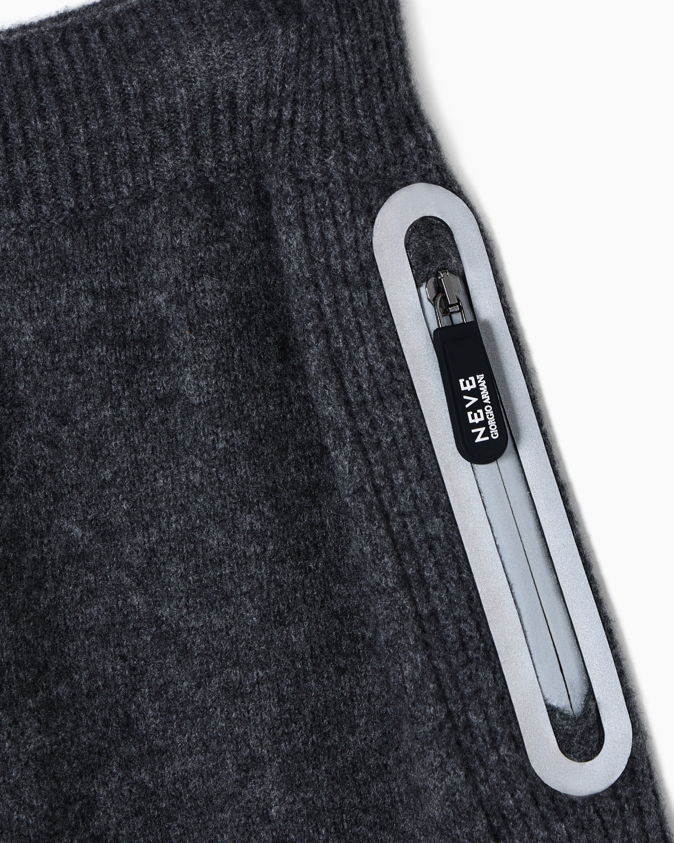 Pantalones anchos en mezcla de lana virgen y cachemir Giorgio Armani Neve Diapositiva 2