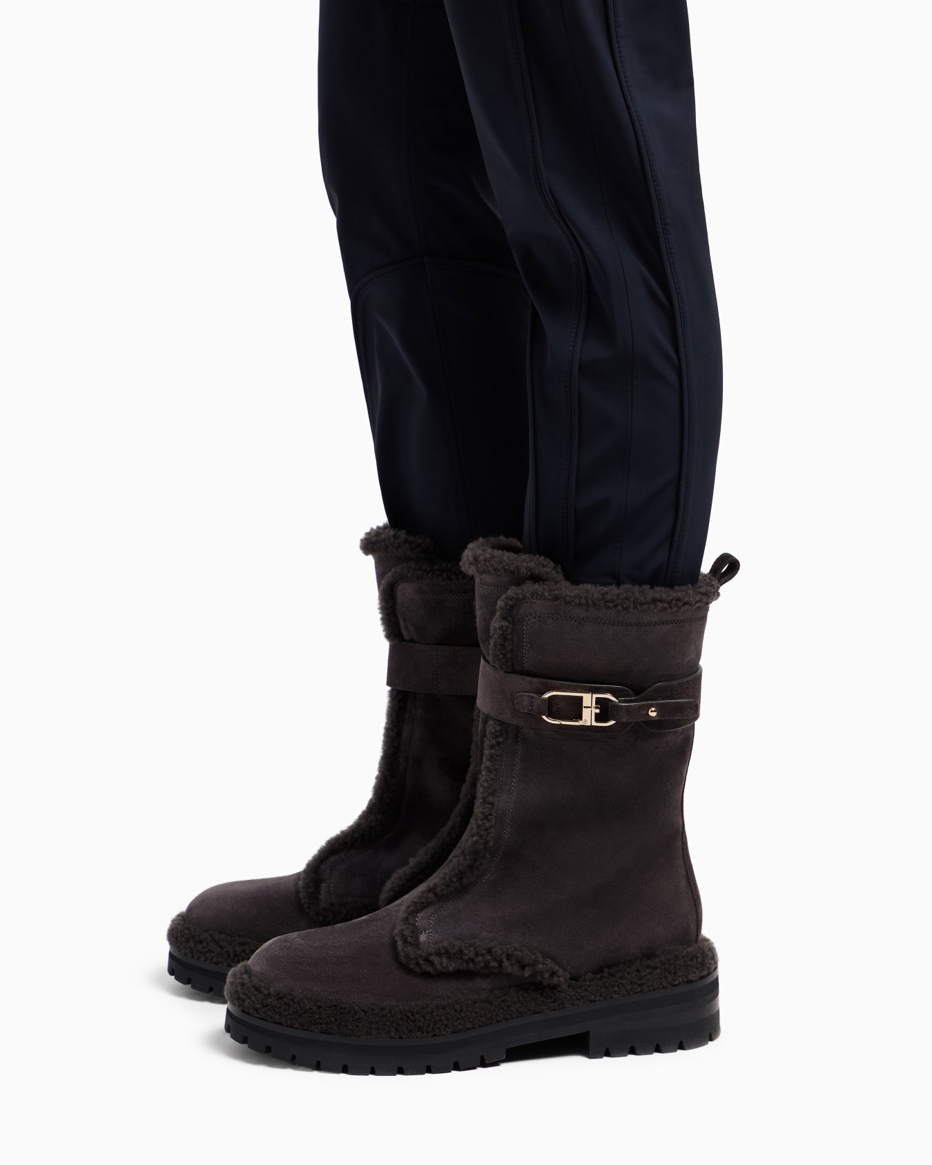 Mountain Shoes Slide 6