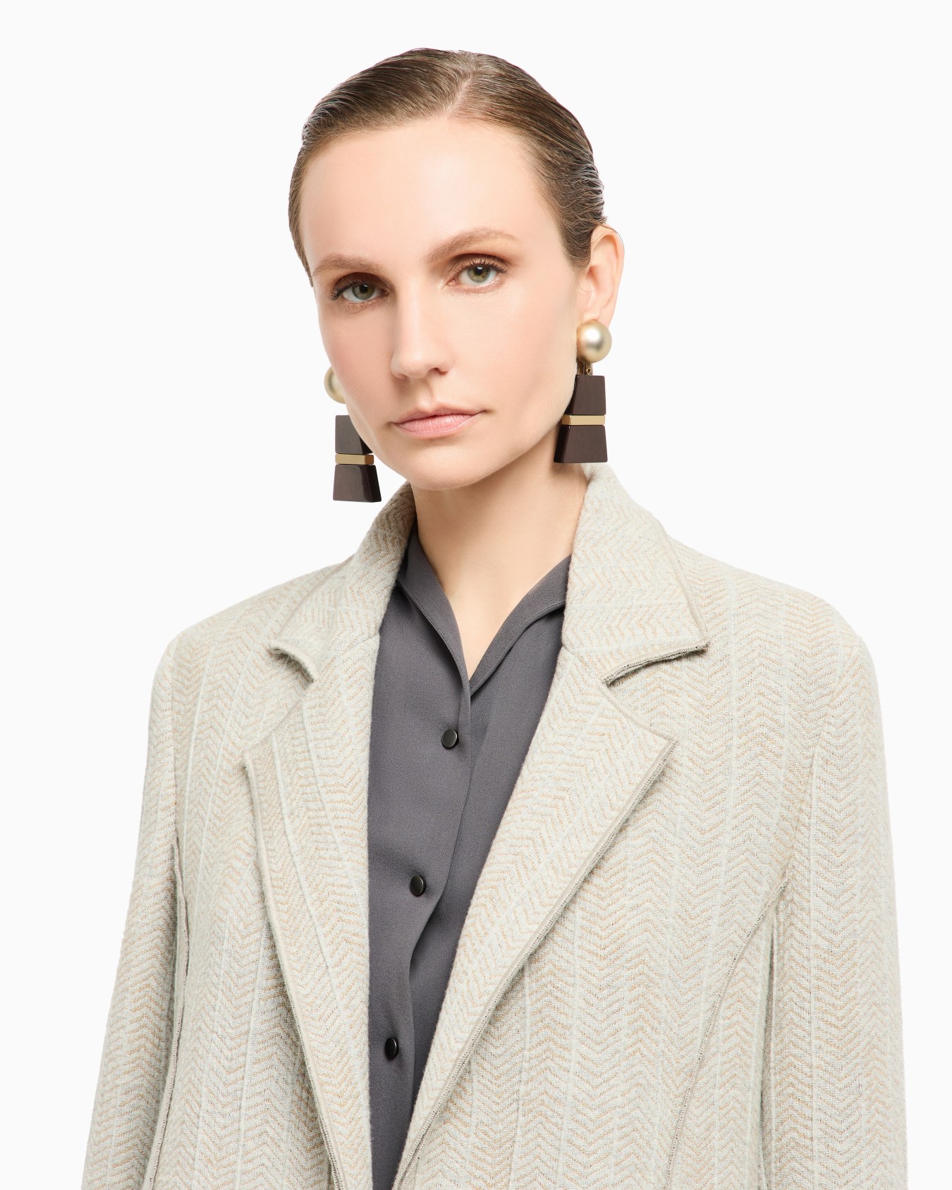 Giacca doppiopetto in jersey di cashmere e viscosa jacquard Slide 5