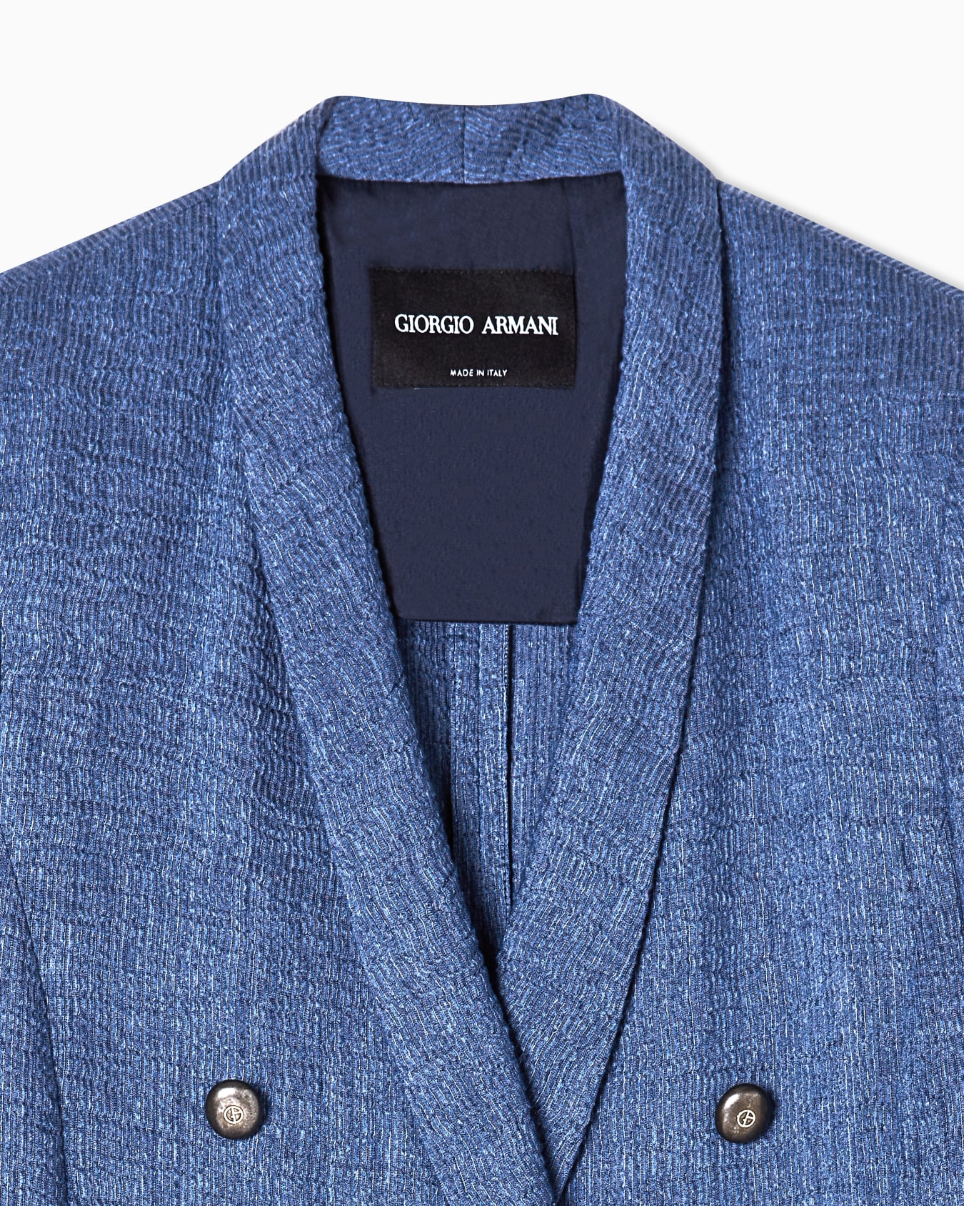 Long double-breasted coat in faded linen, viscose and silk crêpe.   Slide 5