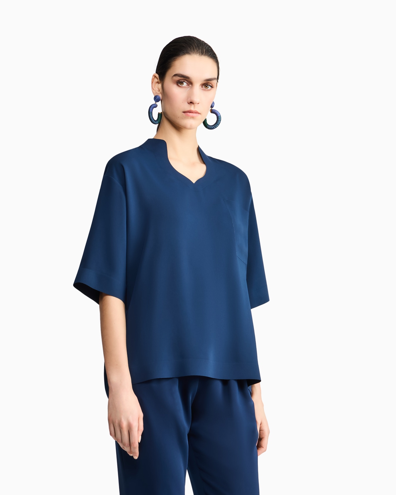 Blusa ancha en cady técnico Diapositiva 3