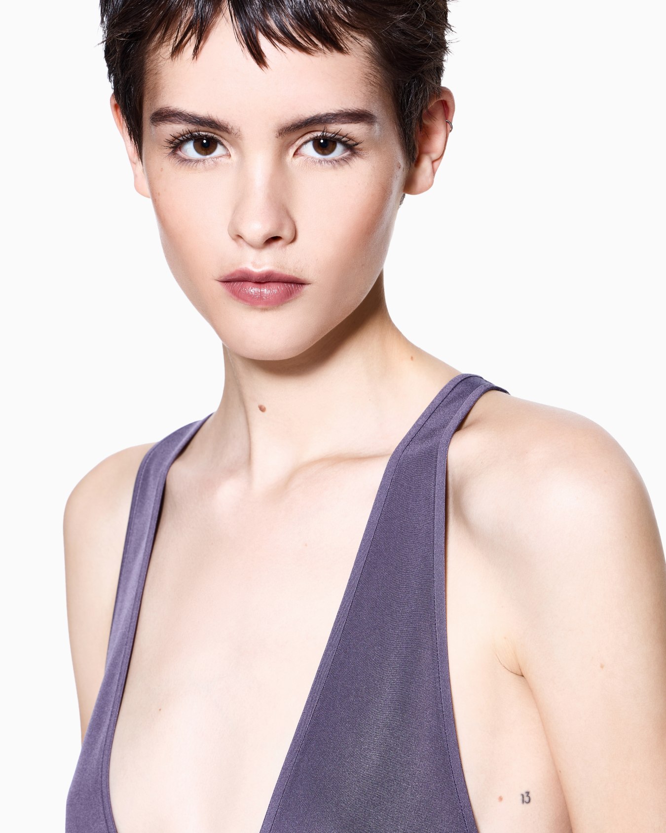 Silk blend crêpe short top Slide 4