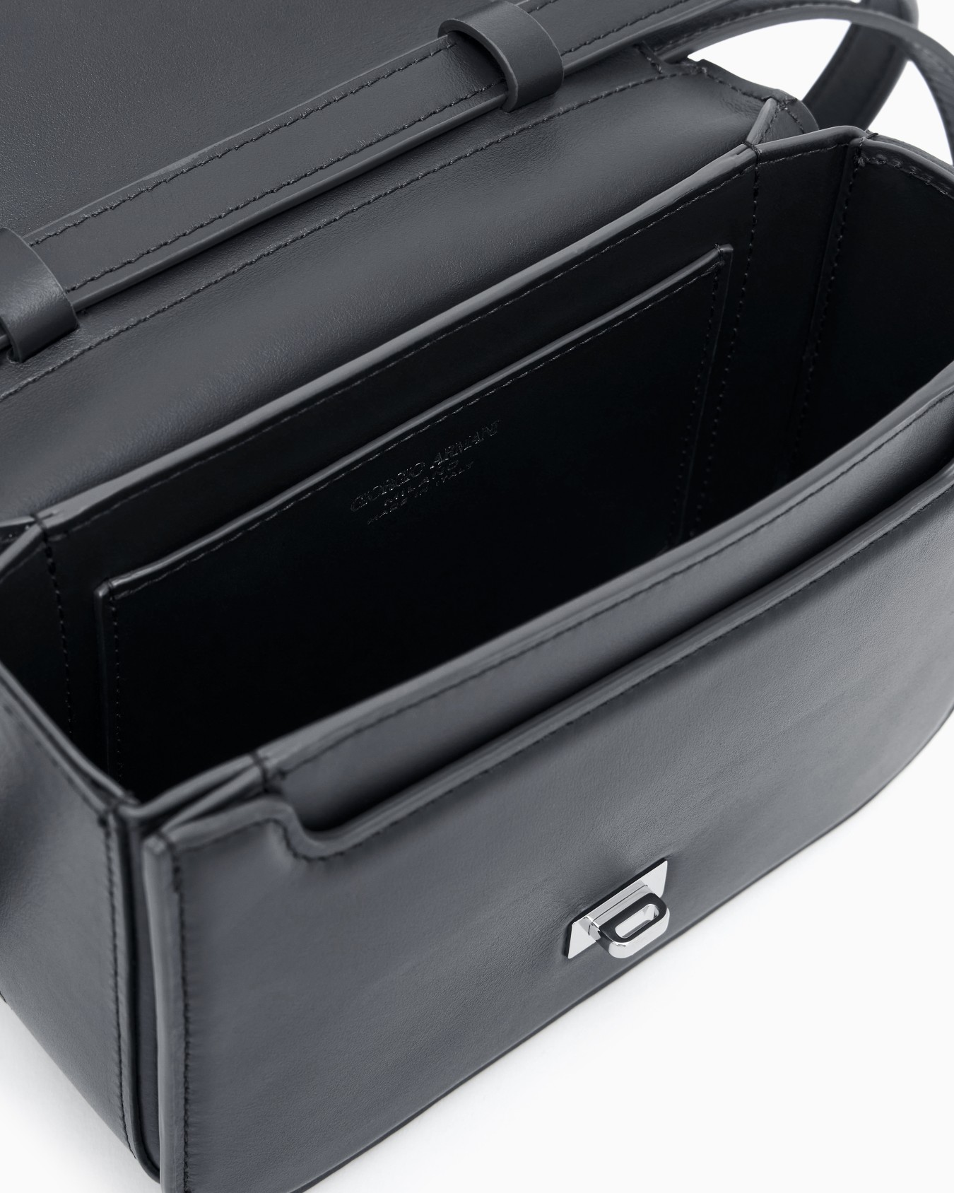 Small leather shoulder bag Slide 3