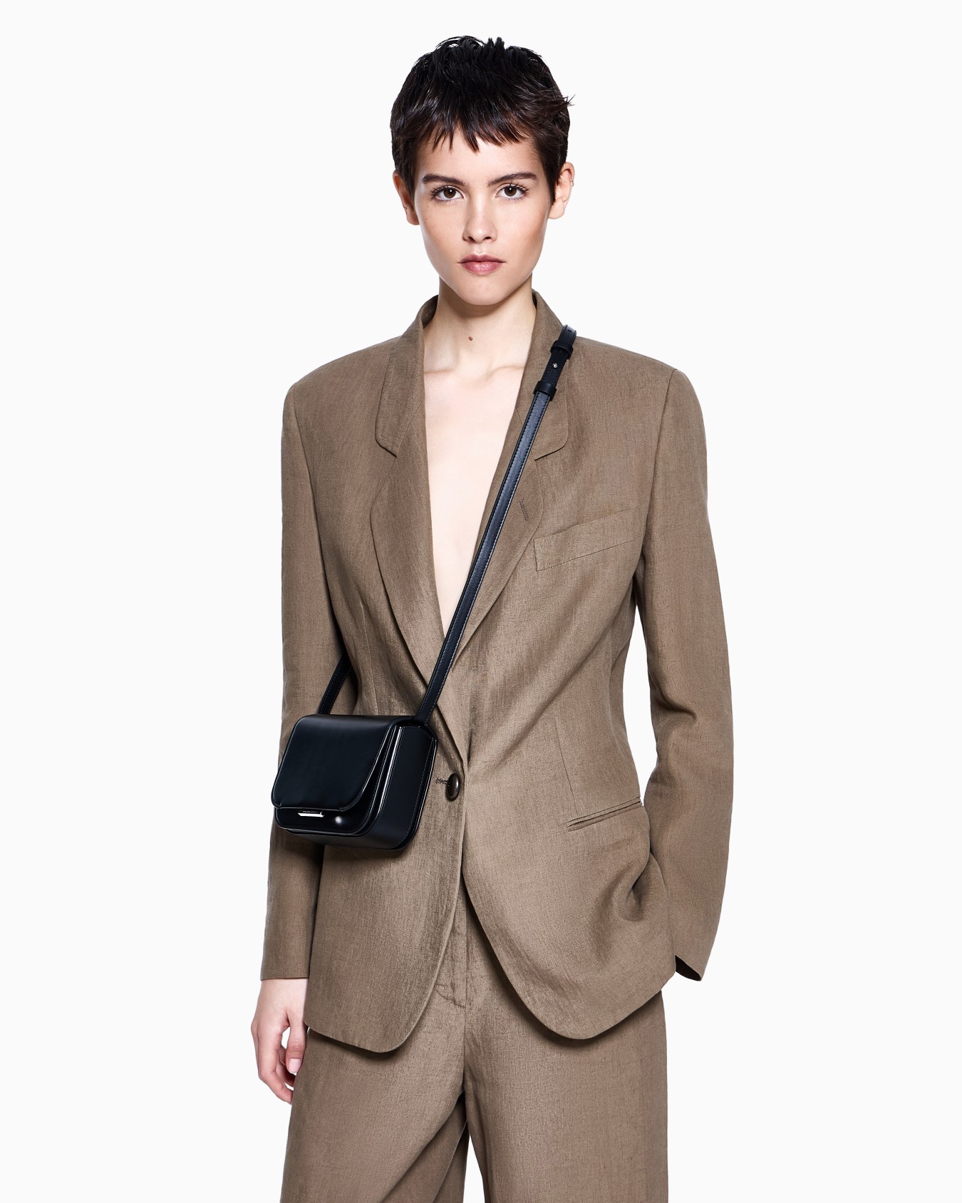 스몰 가죽 숄더백 슬라이드 5