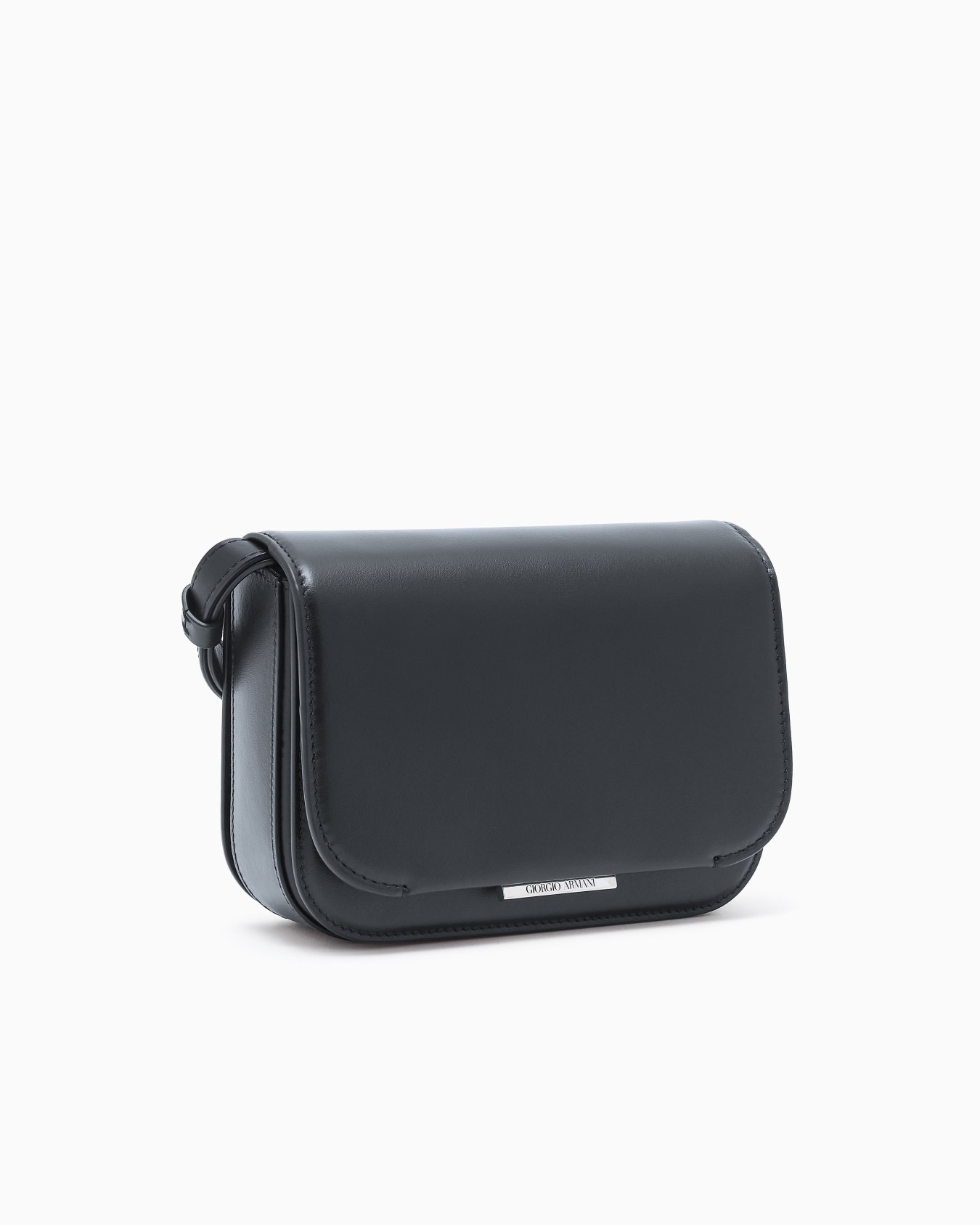 Medium leather shoulder bag Slide 1