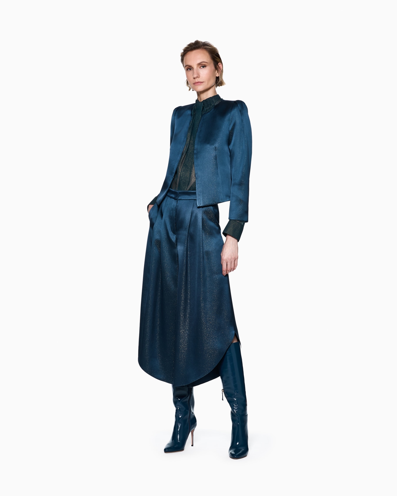 Wide trousers in silk satin Slide 1