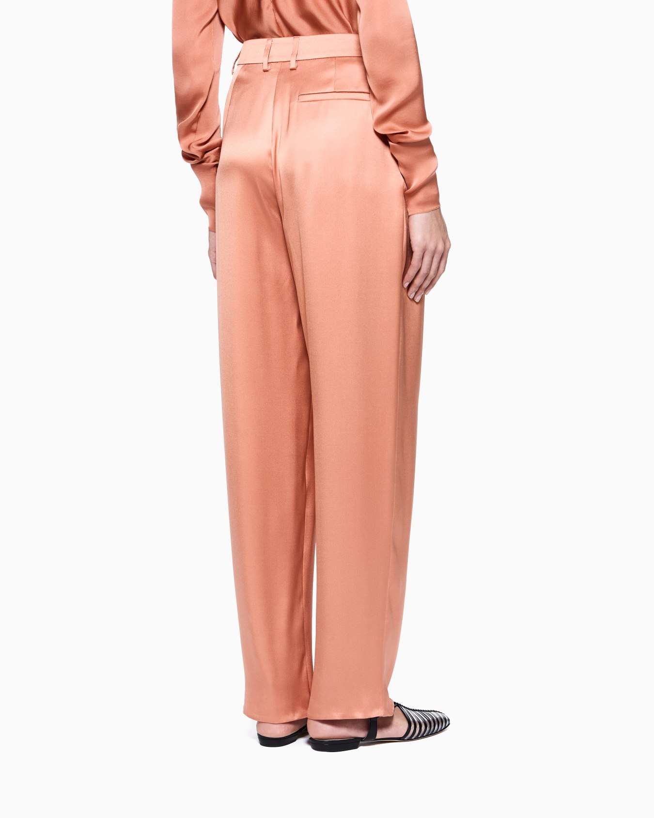 Pantalones informales Diapositiva 2