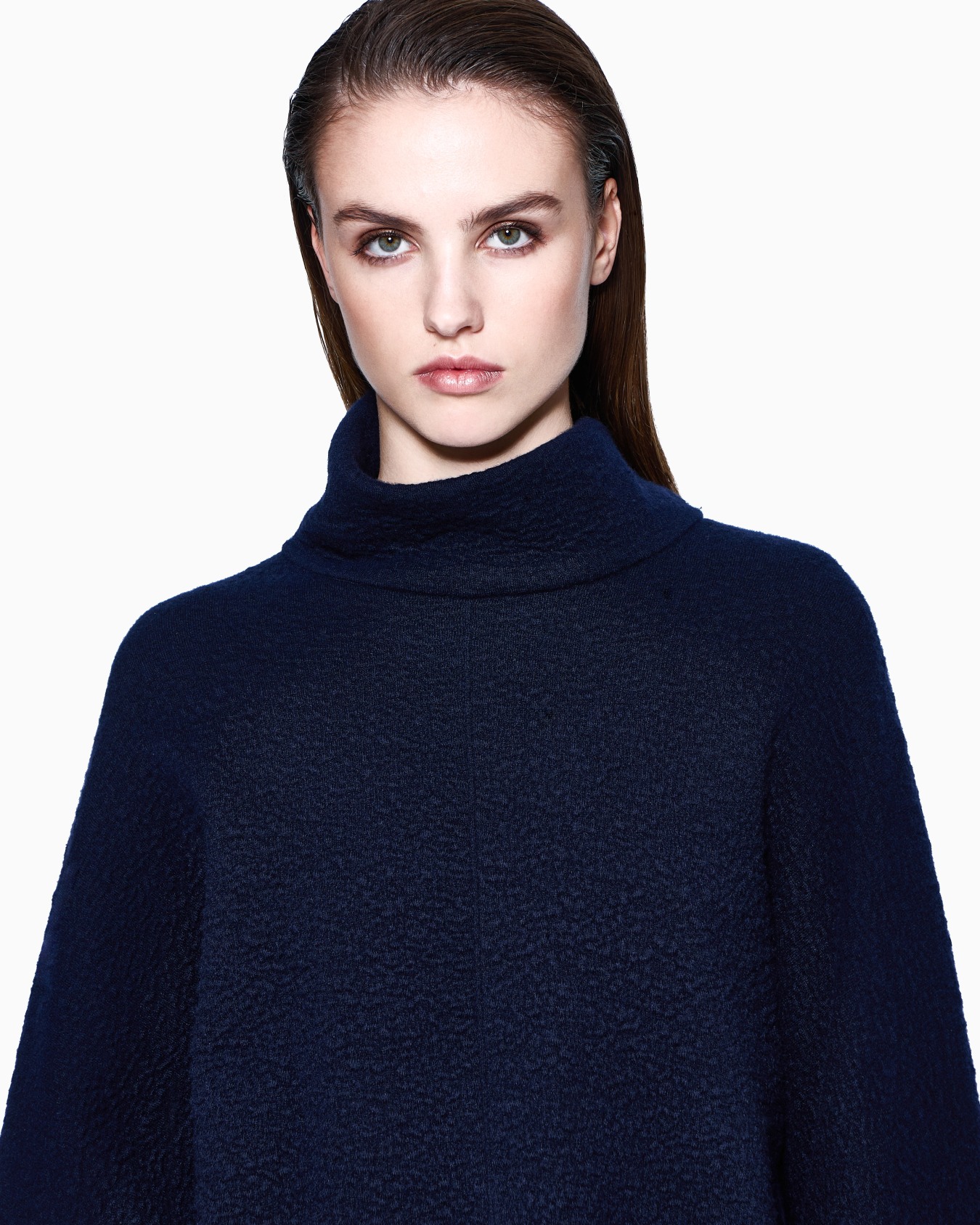 Viscose, cashmere and silk mock-neck jumper Slide 4