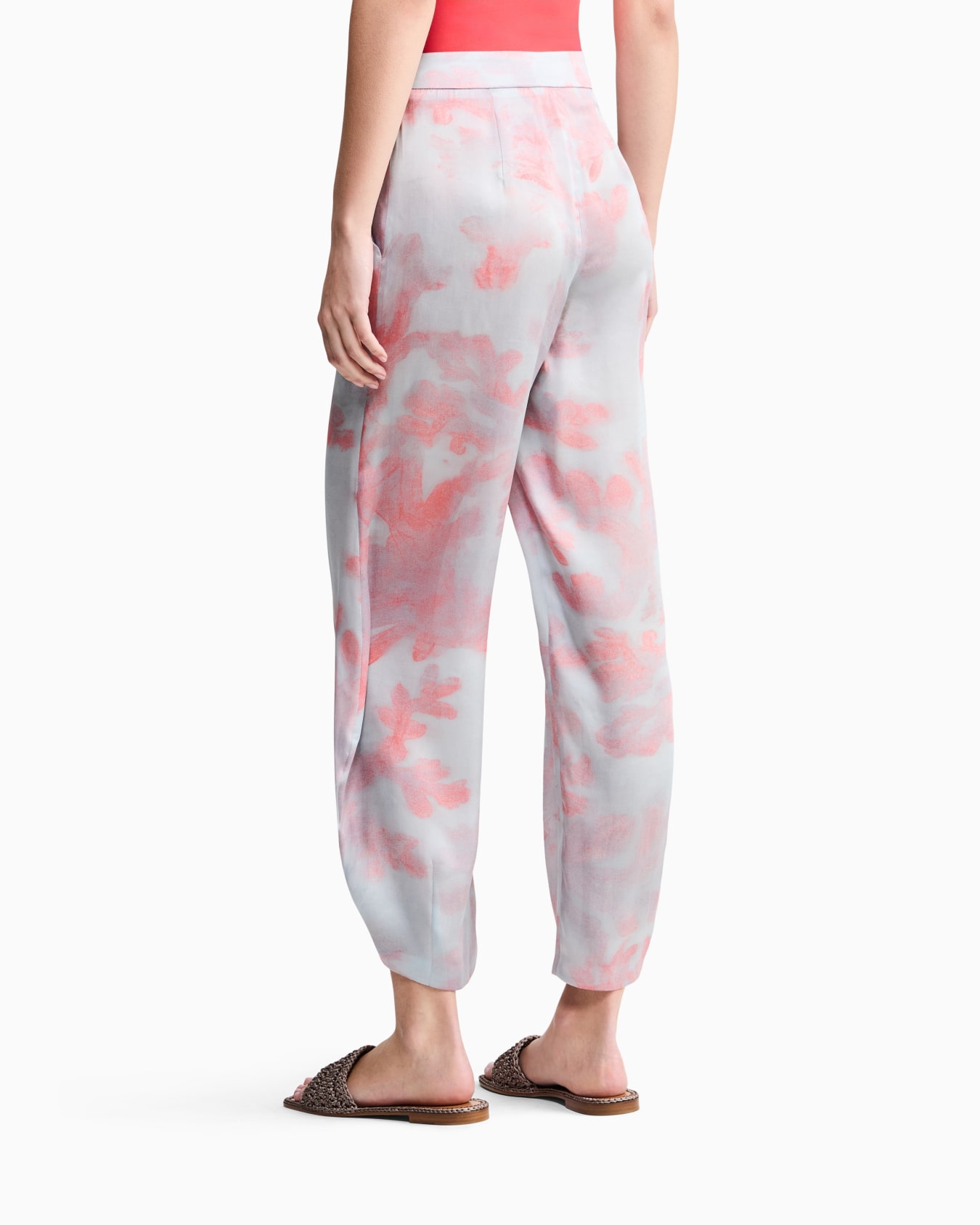 Rounded hem trousers in coral print silk Slide 3
