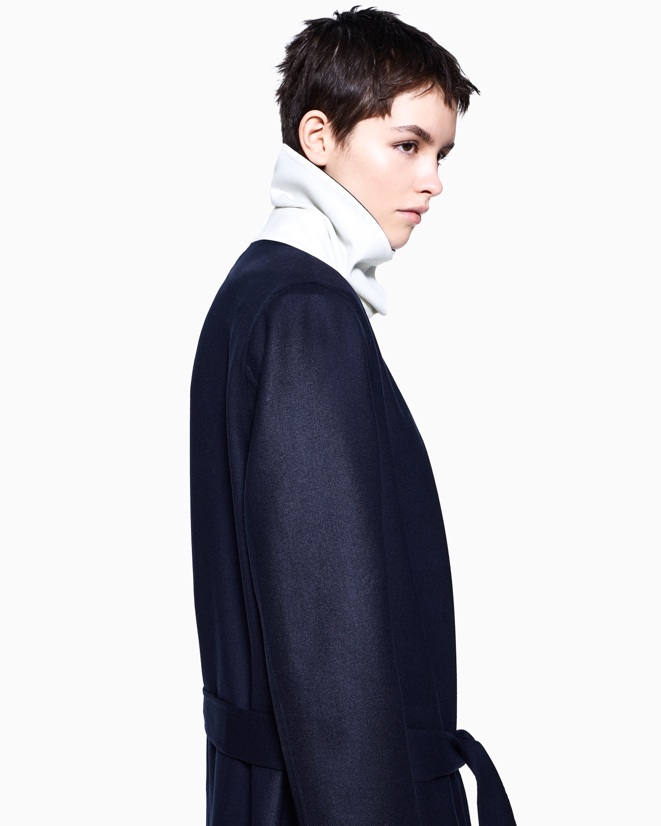Long coat in two-tone virgin wool Slide 8