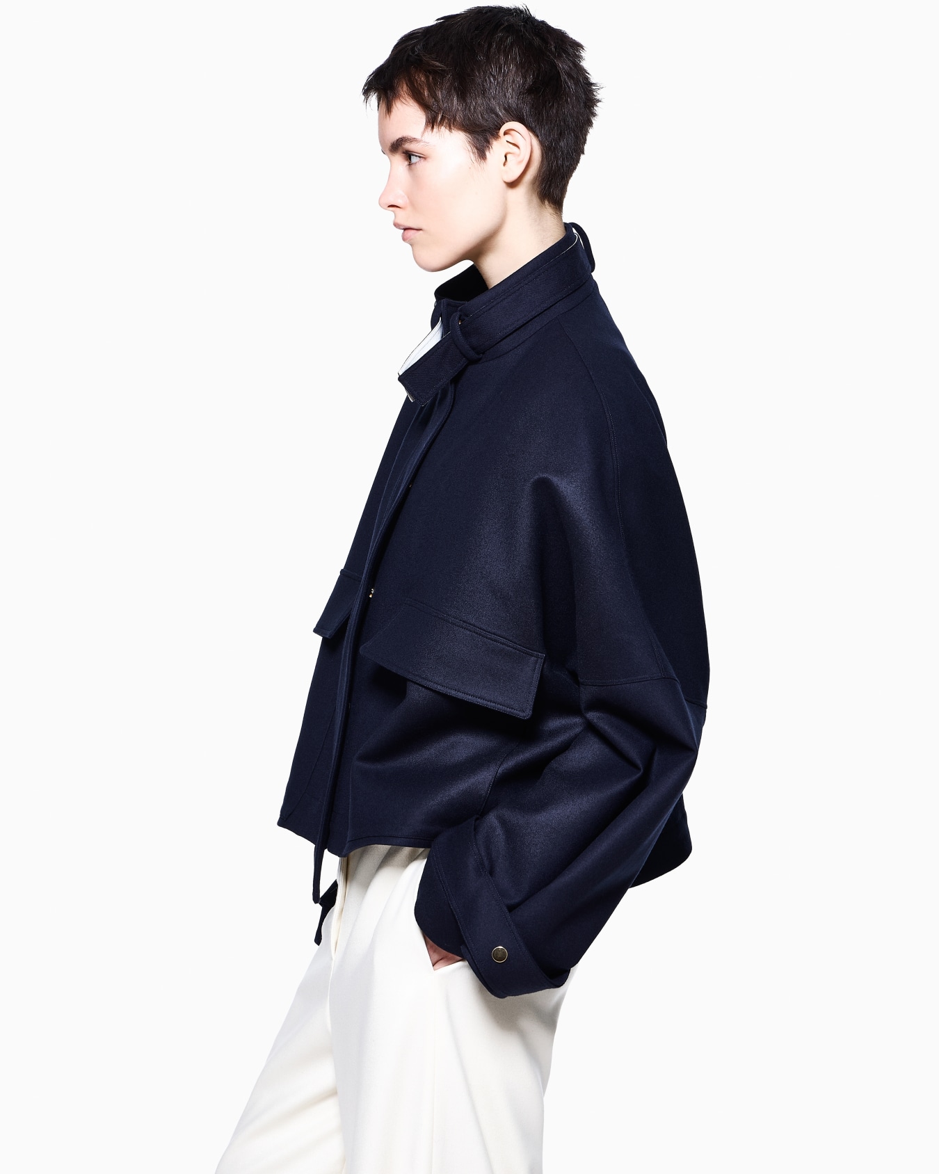 Two-tone virgin wool pea coat Slide 5