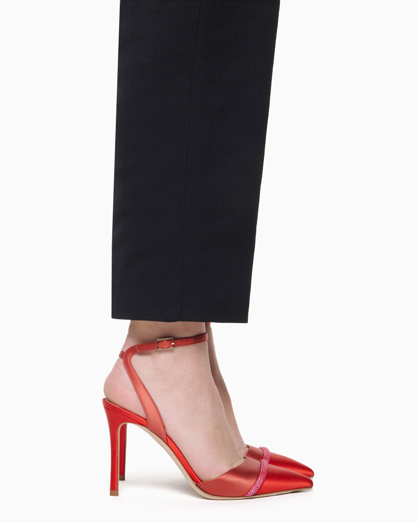 Court shoes with two-tone satin strap Slide 5