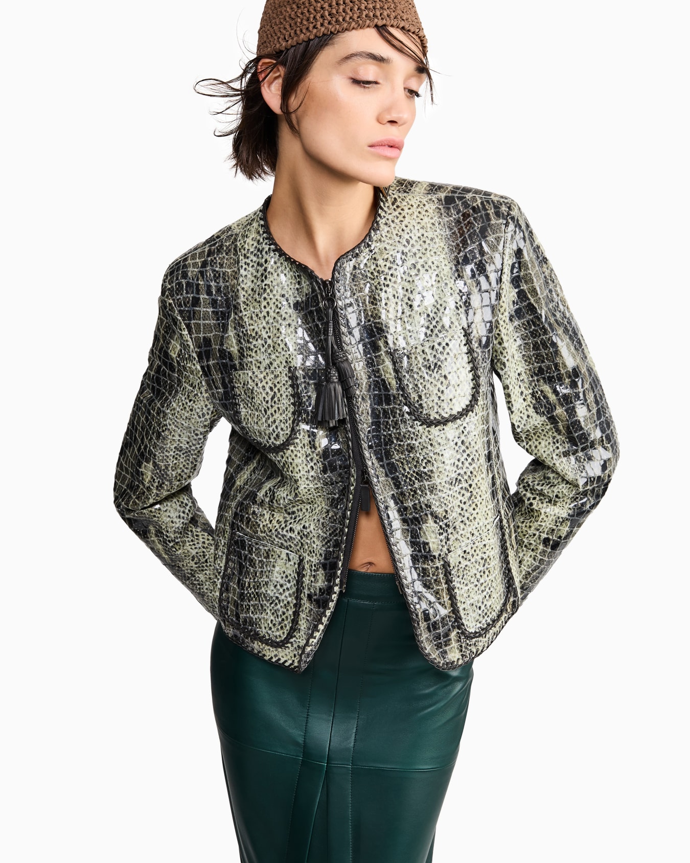 Pencil skirt in nappa lambskin Slide 5