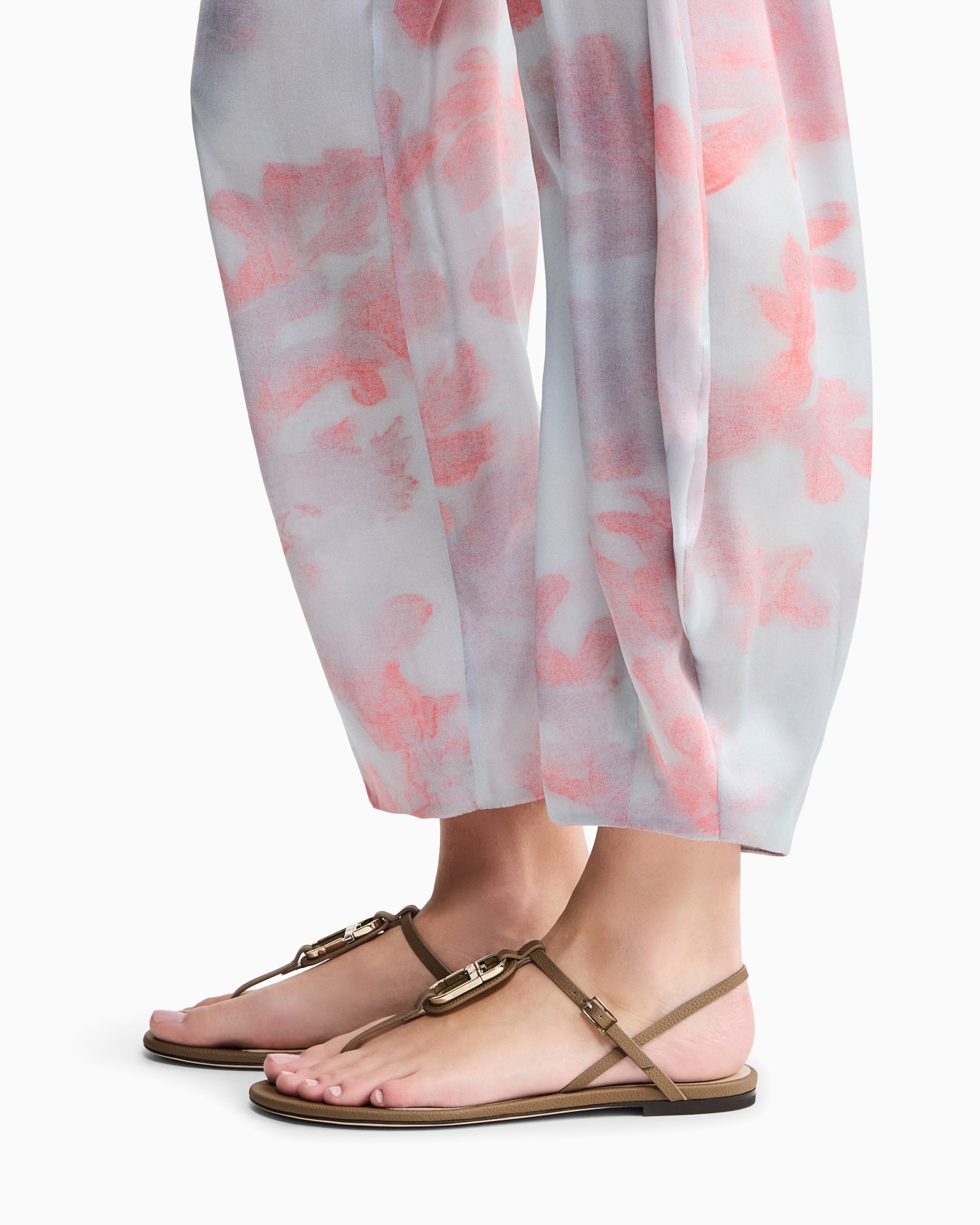 Leather flat thong sandals Slide 6