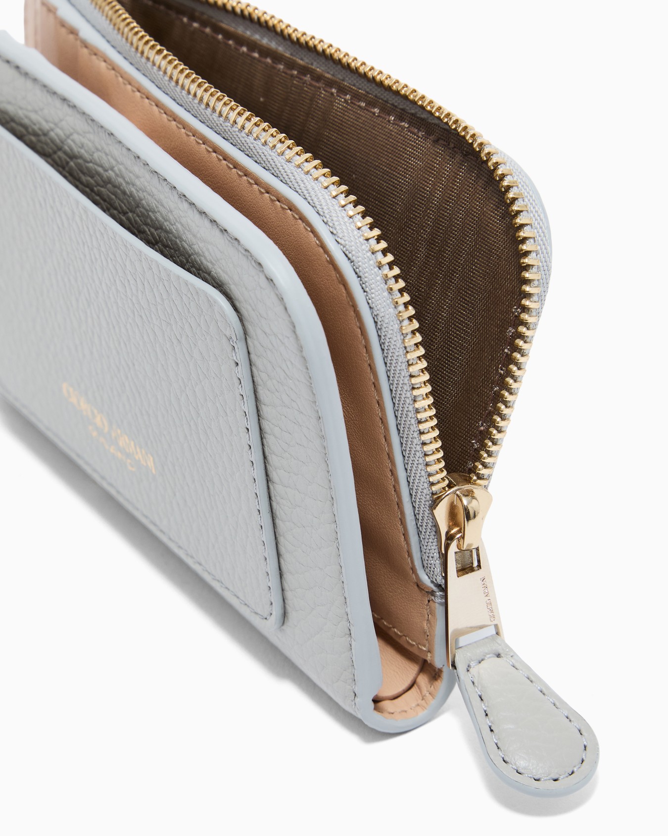 Pebbled leather bifold wallet Slide 3