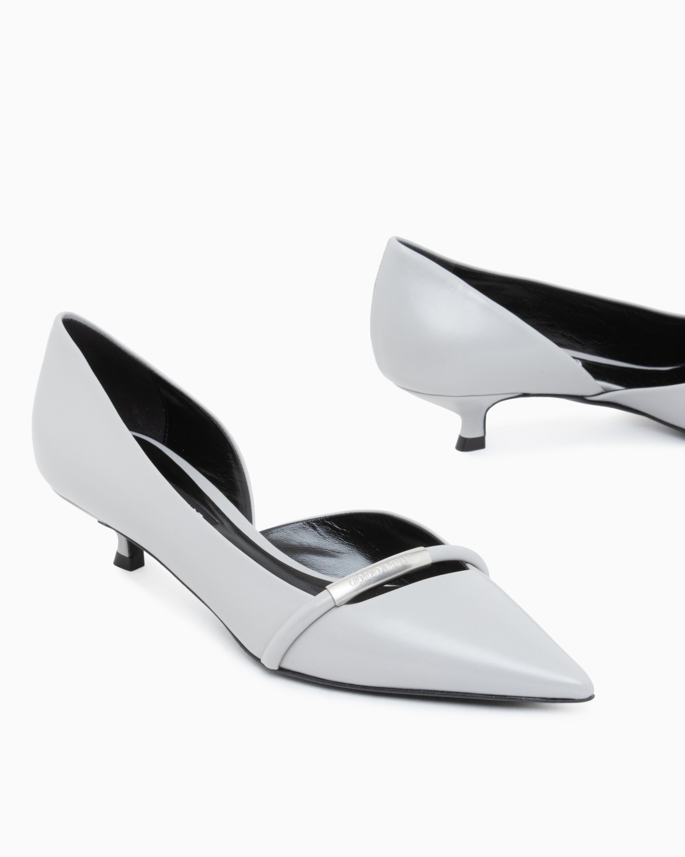 Leather court shoes Slide 4