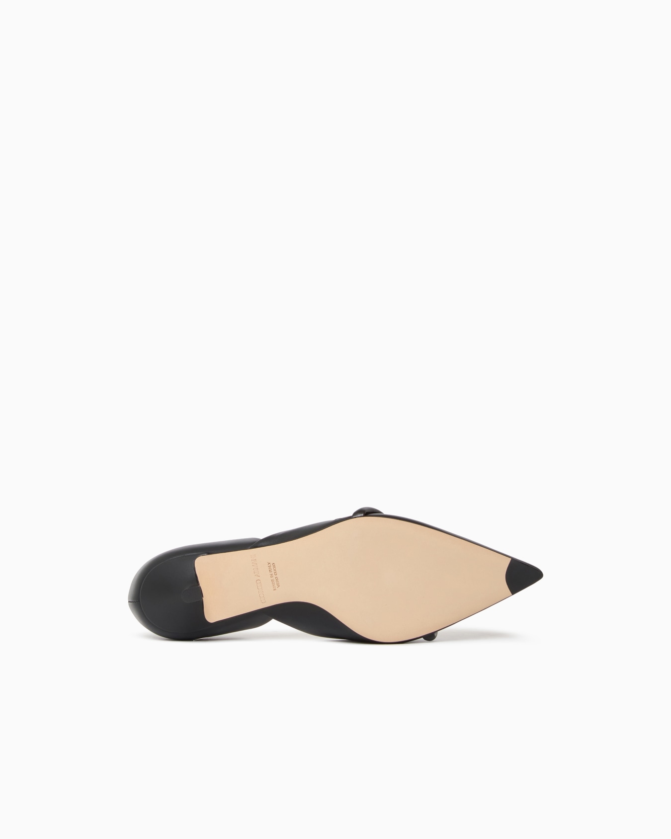 Leather court shoes Slide 5