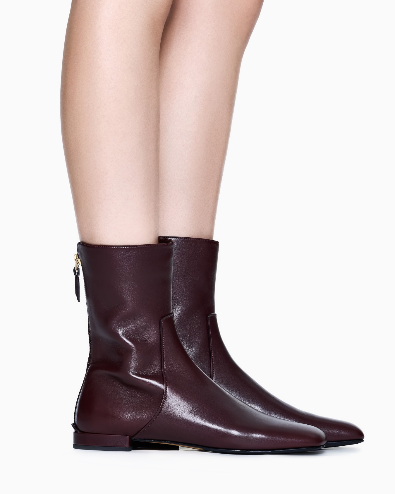 Leather ankle boots Slide 6