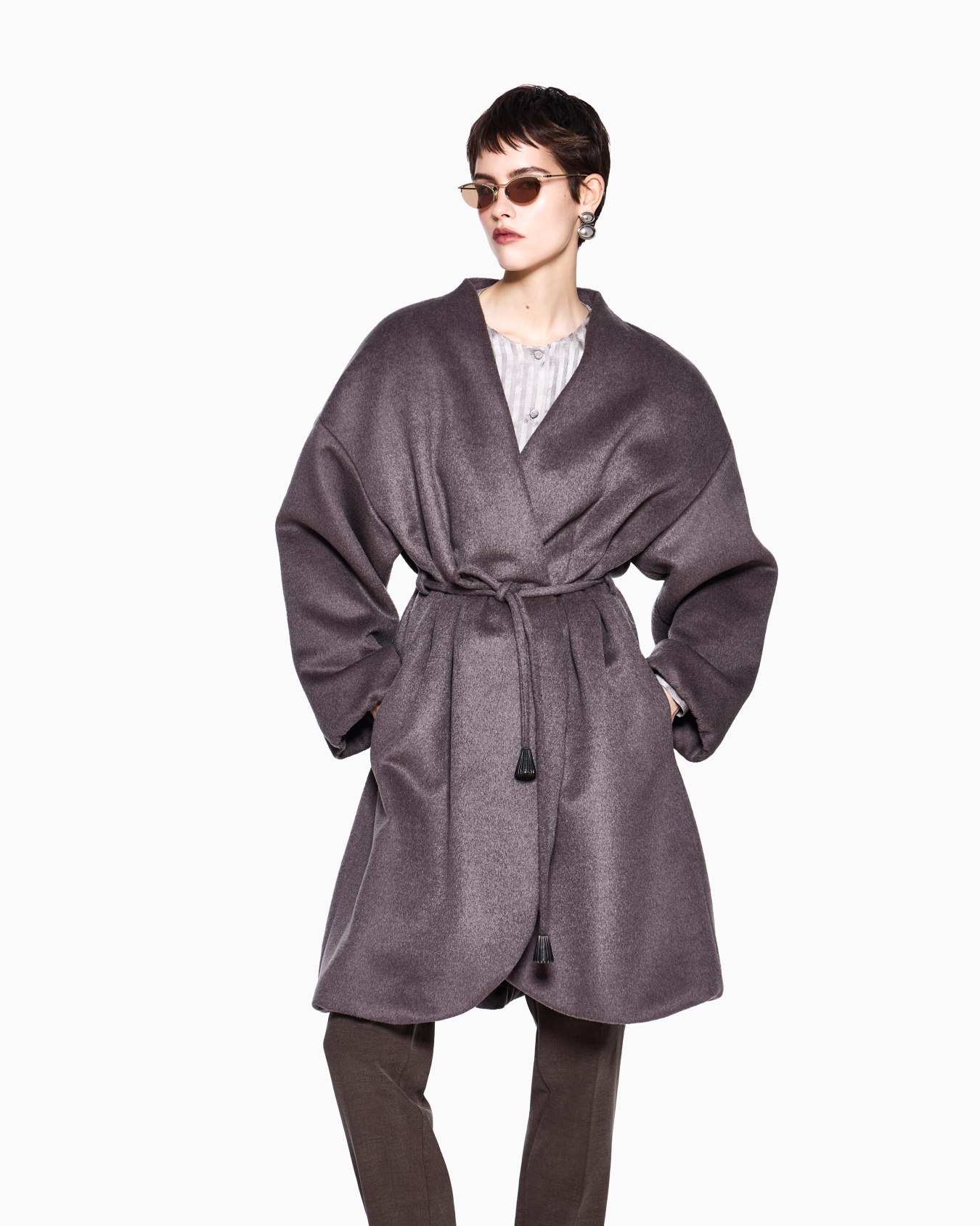 Straight trousers New Normal in washed silk and virgin wool Slide 2