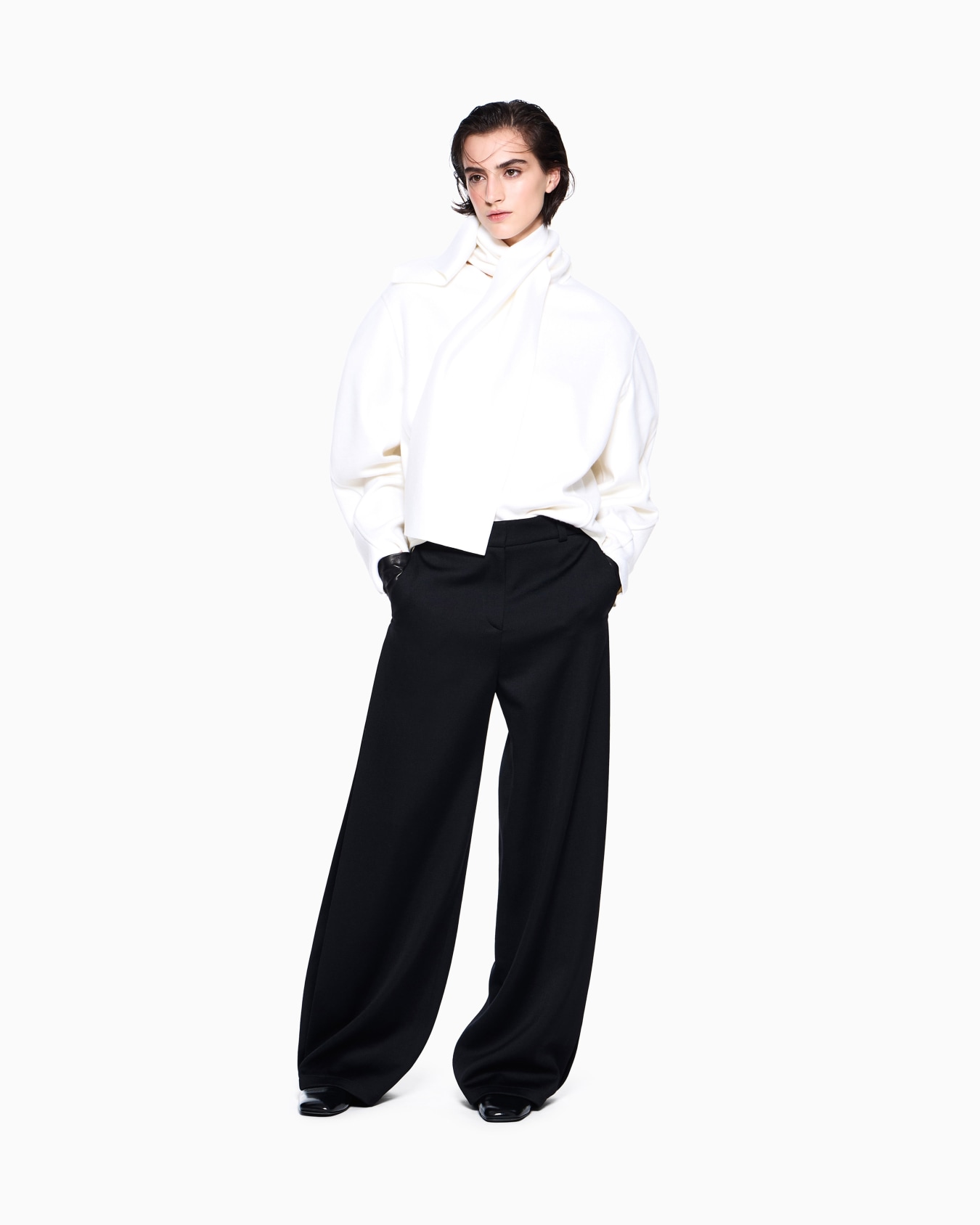 Flat front tuxedo wool trousers with a hidden side pleat Slide 1