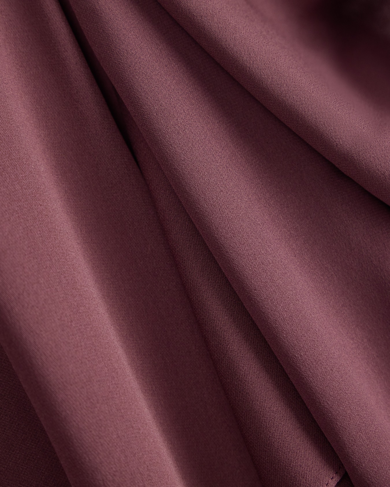 One-shoulder shirt in silk triple georgette with a sash Slide 2