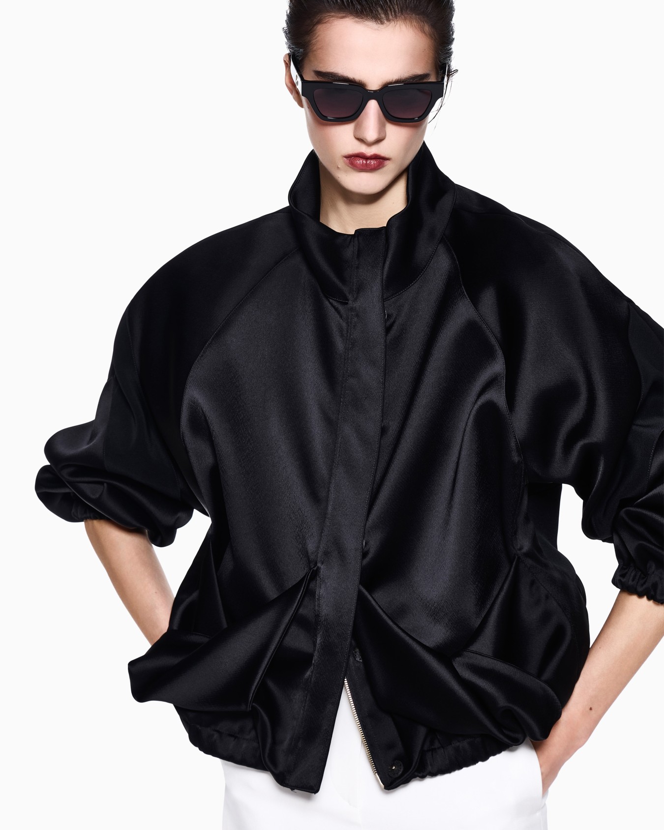Caban coat in techno duchesse with raglan sleeves Slide 2