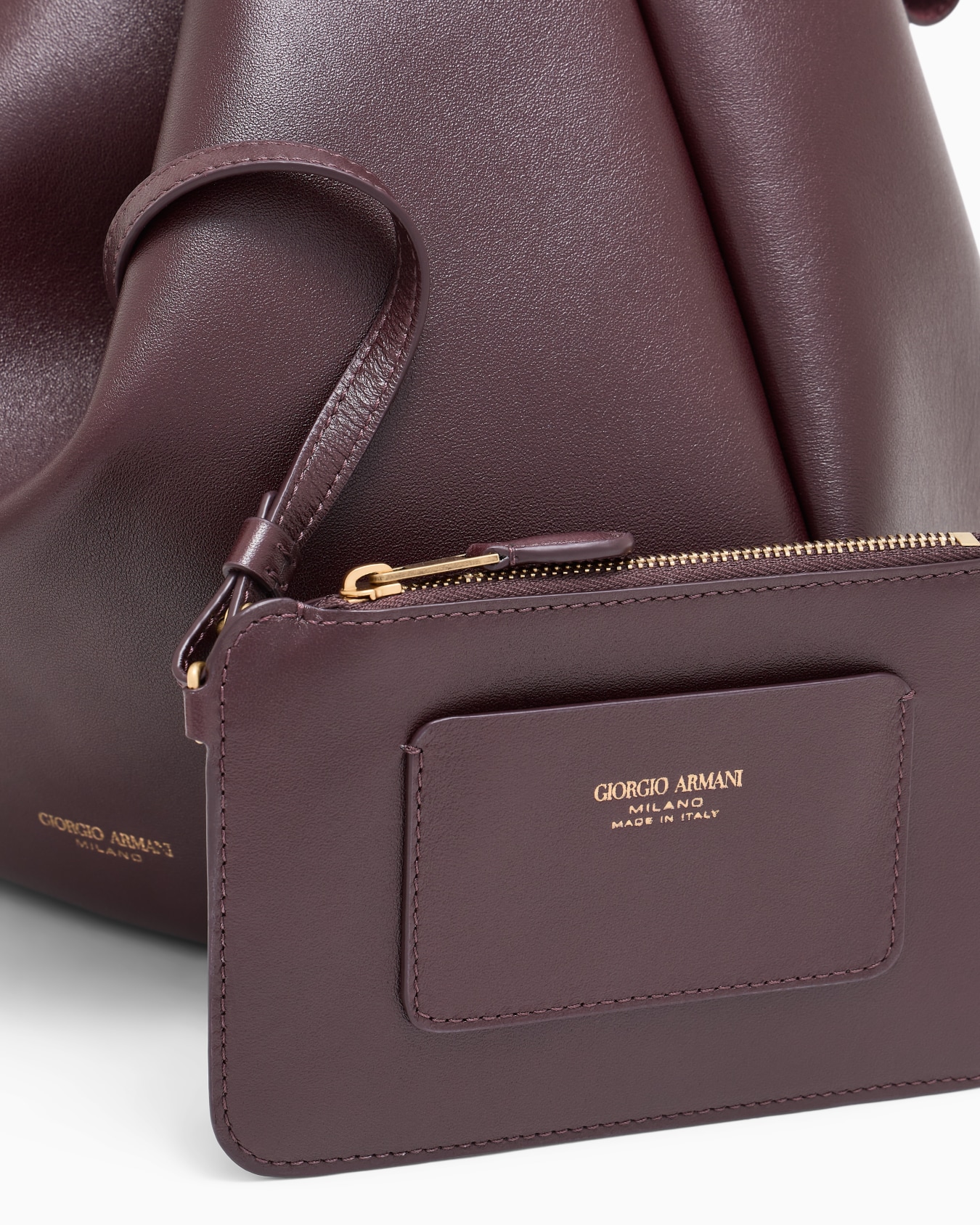 Handbag in nappa leather Slide 4