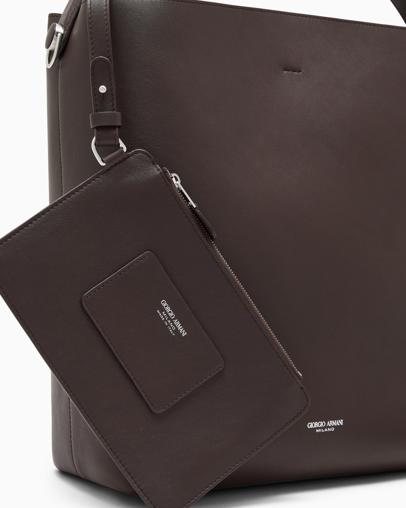 Shoulder bag in leather with split leather lining Slide 5