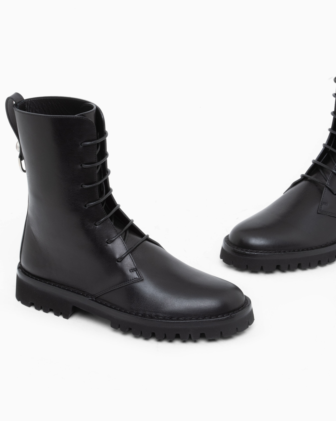 Boot leather upper with cushioned sole Slide 3