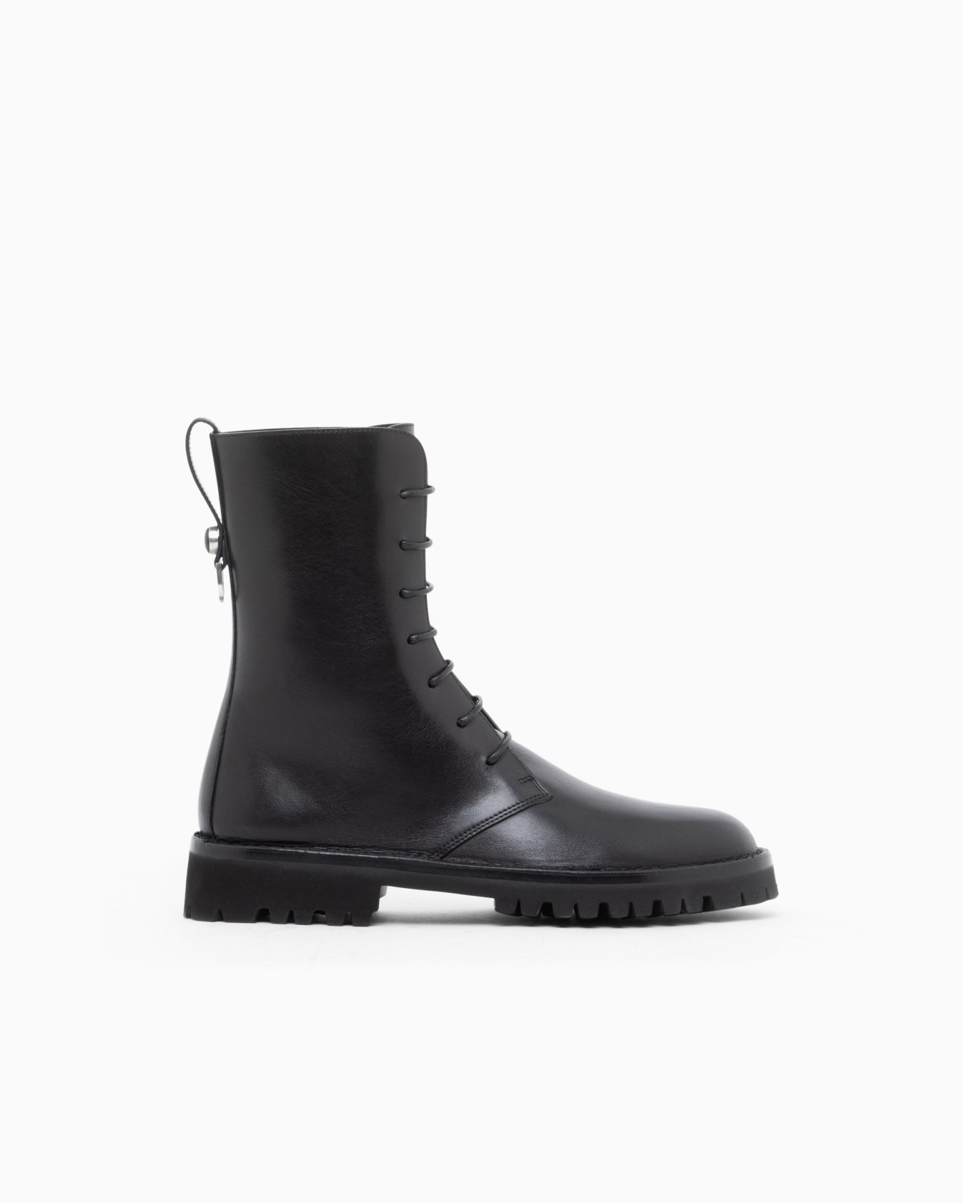 Boot leather upper with cushioned sole Slide 0