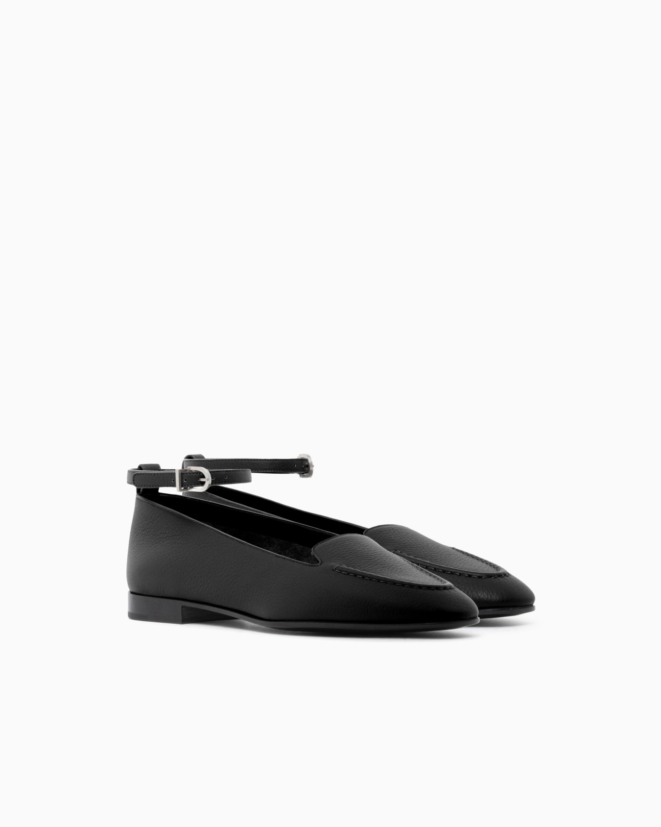 Ballet flat in leather with a leather sole Slide 1
