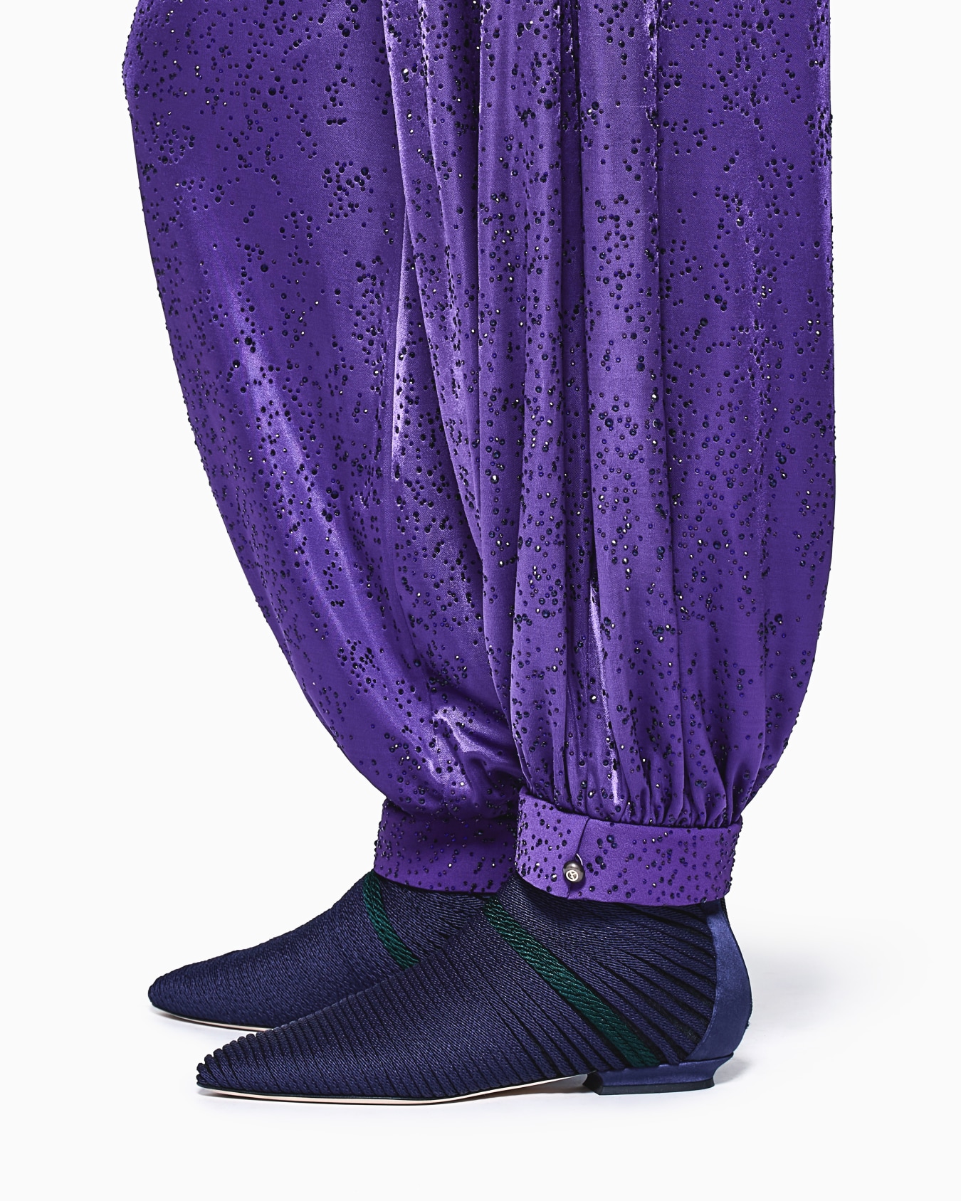 Viscose jersey trousers with rhinestones Slide 4