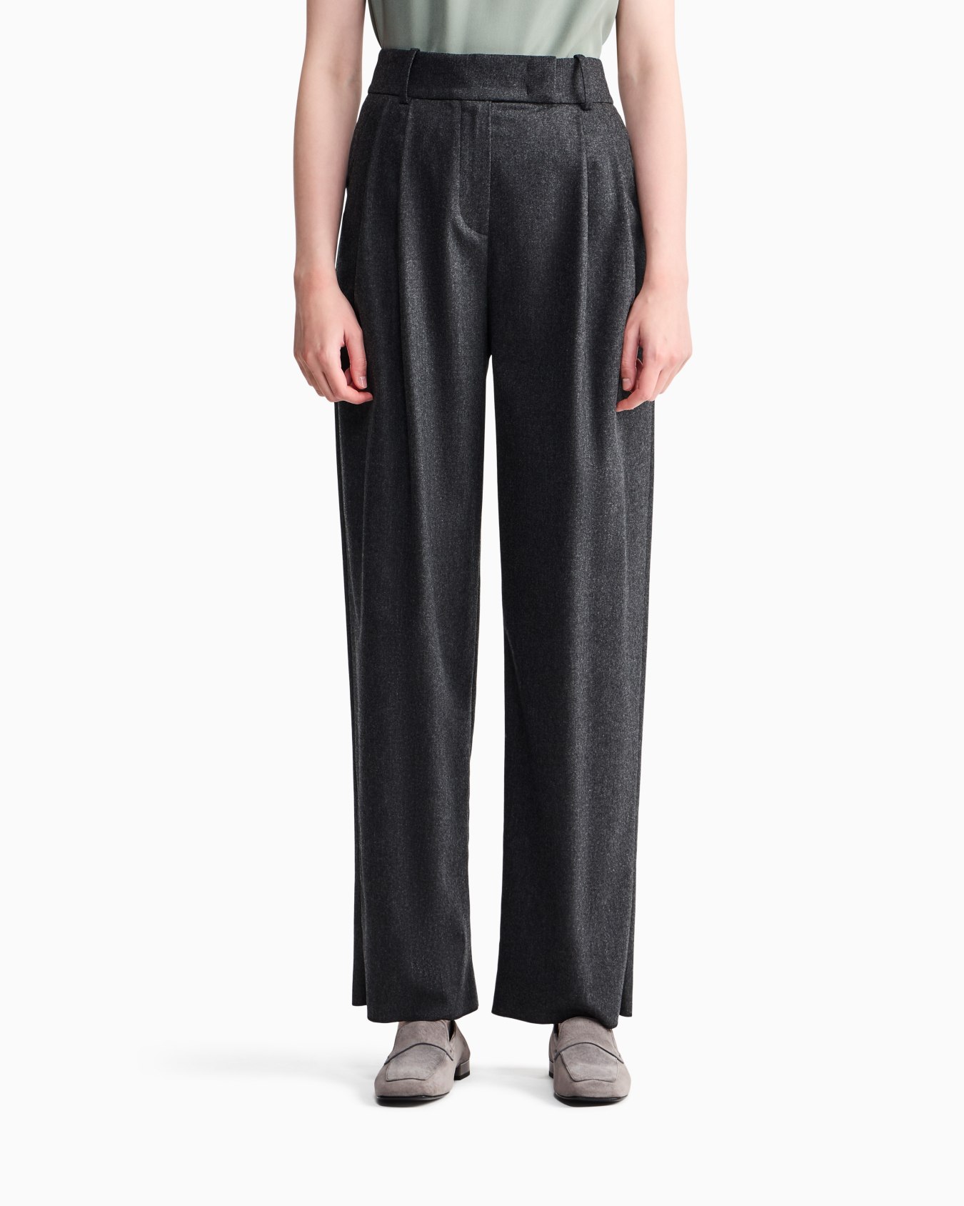 Wide-leg trousers in wool and cashmere flannel with pleats Slide 3