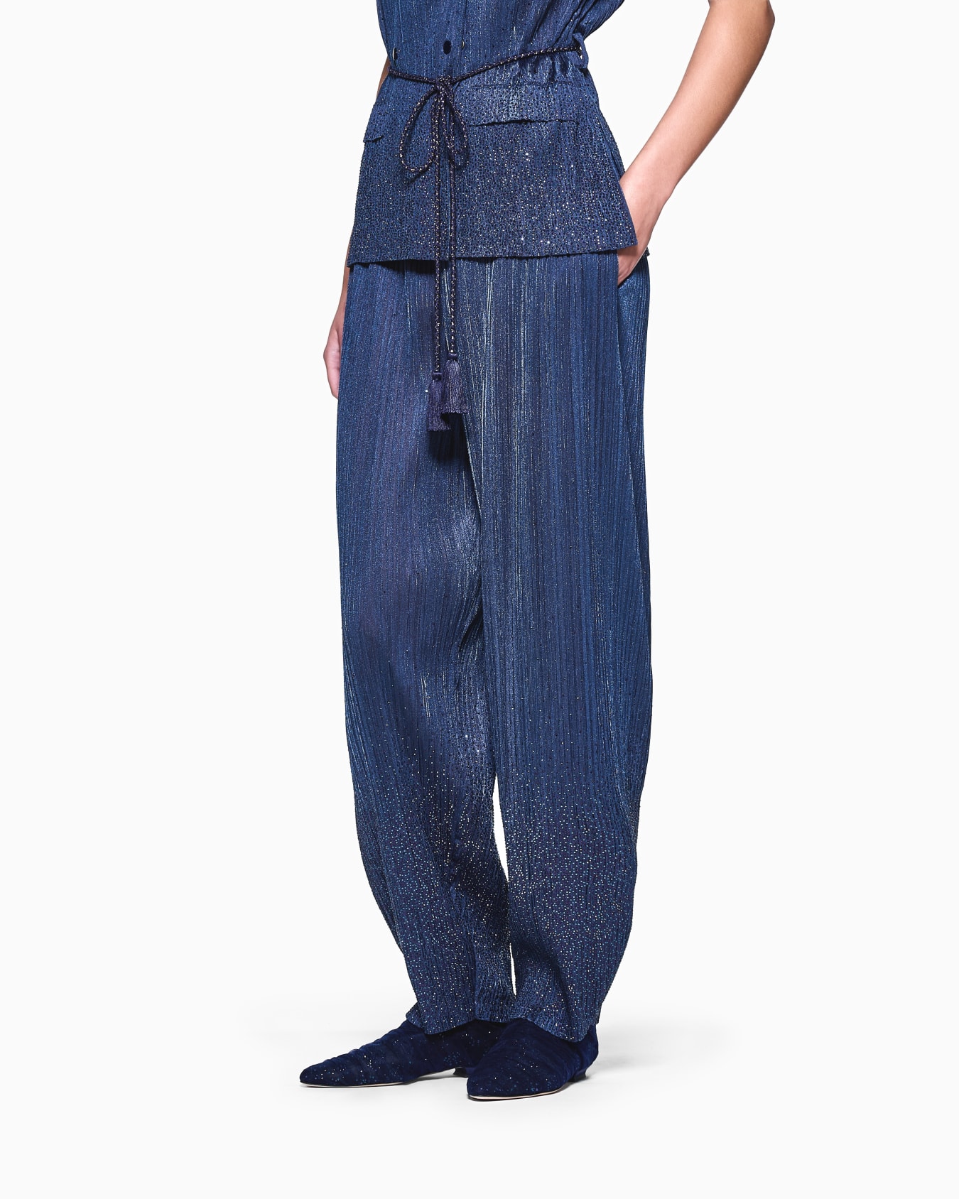 Pleated jersey trousers with rhinestones Slide 3