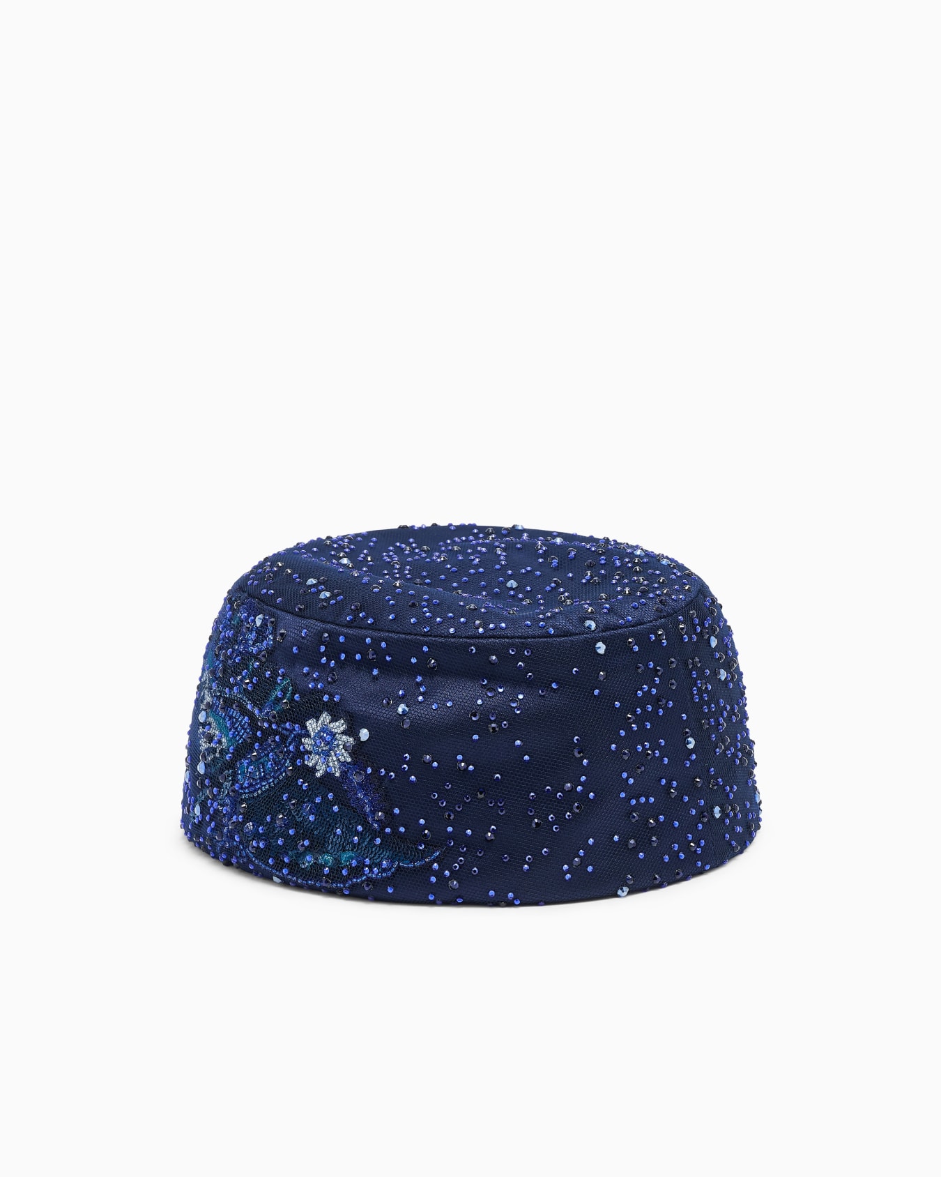 Gorra con diseño integral de strass Diapositiva 1
