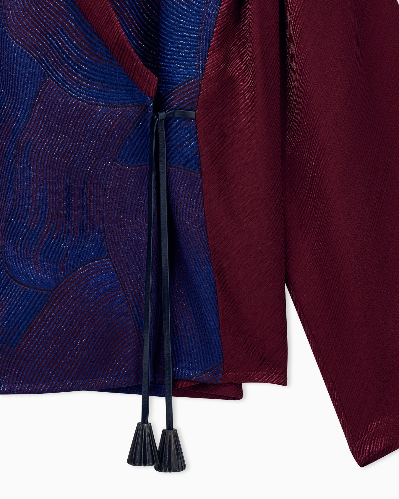 Oversized kimono shirt in silk lurex jacquard with tassels Slide 3